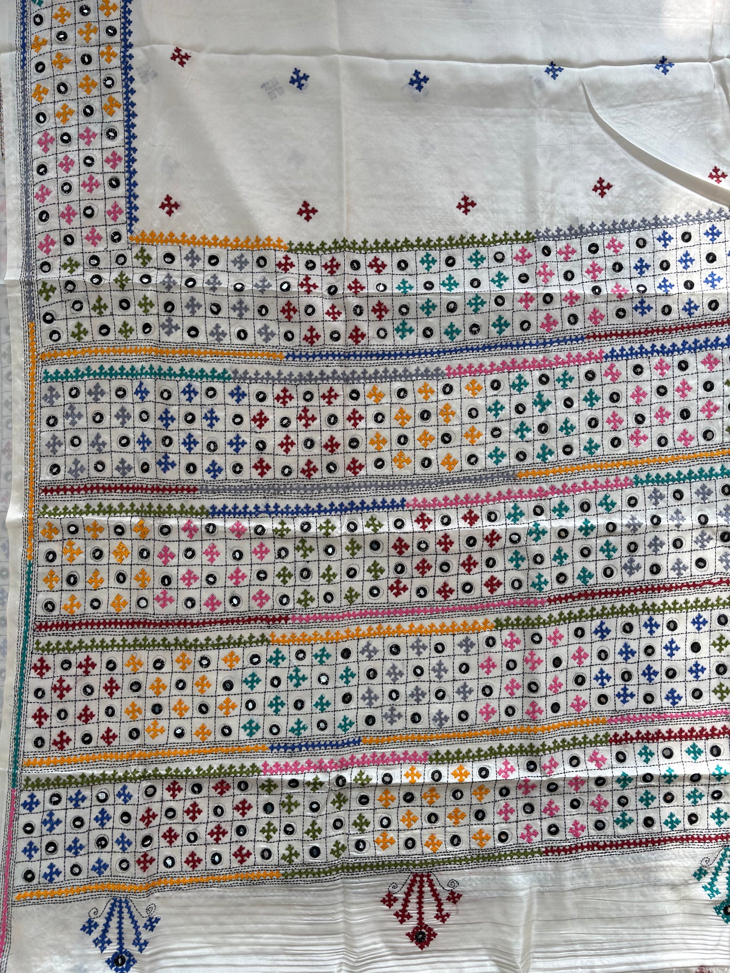 Gujrati Stitch/Kutch Hand Embroidered Art Silk Saree