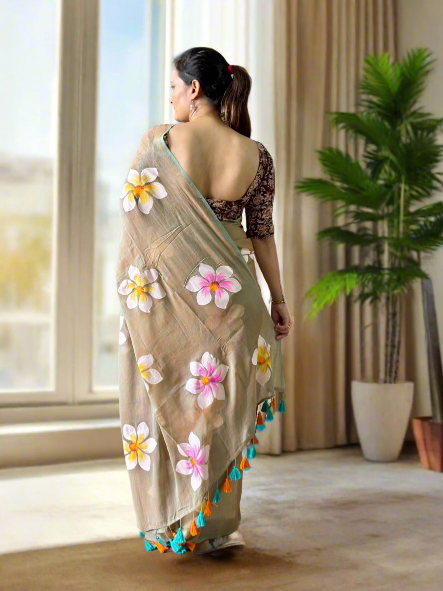 Hand Painted Mul Cotton Saree - dual tone sand colour