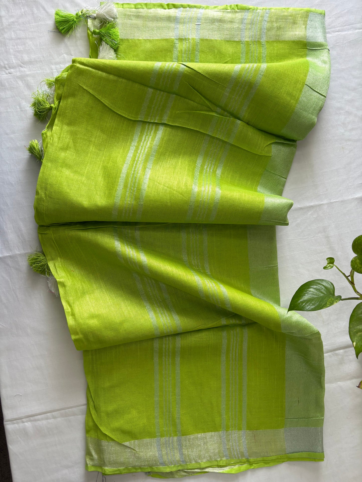 Cotton Linen Saree With running Blouse