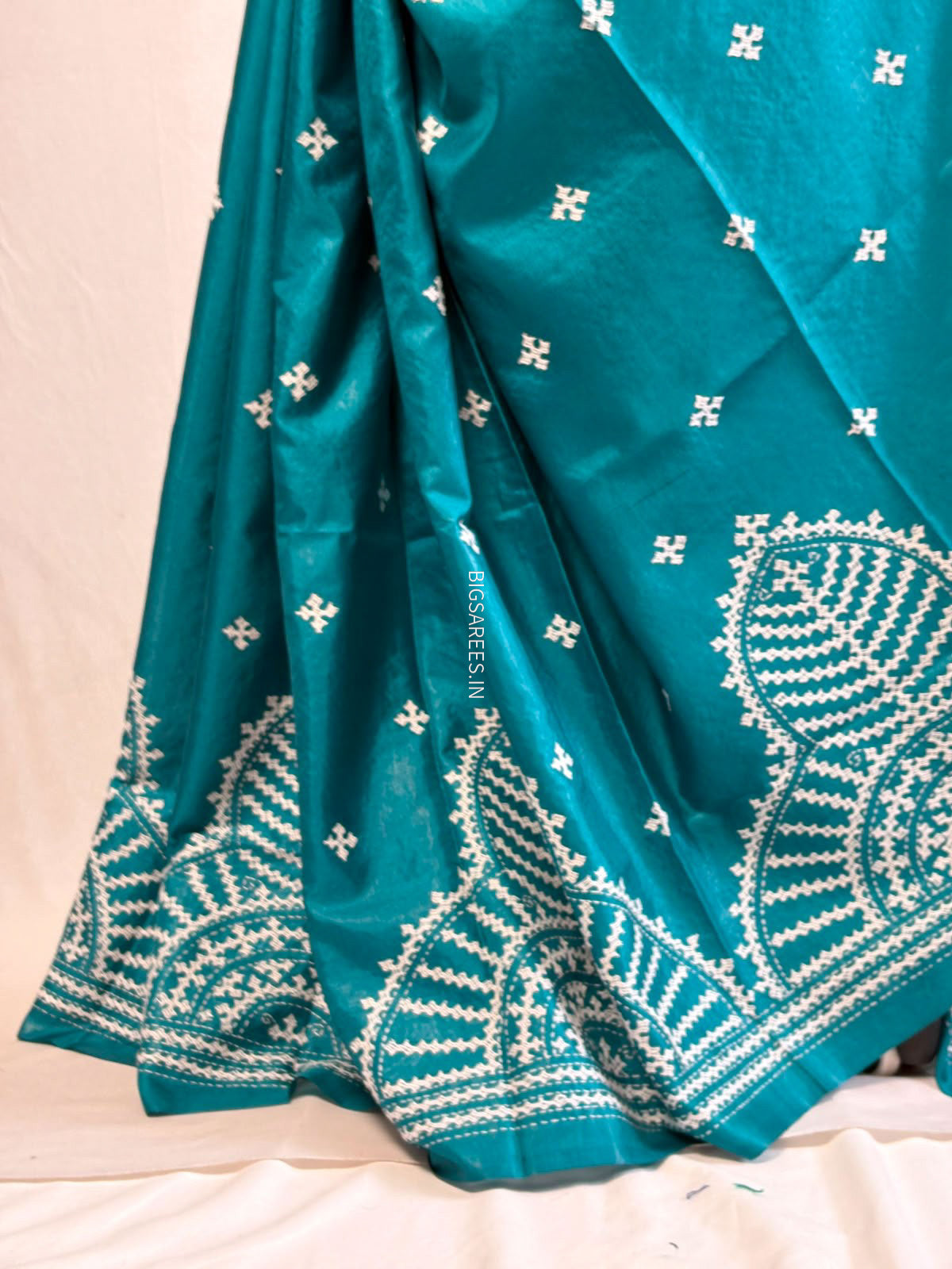 Kutchi/Gujarati Stitch Hand Embroidered Saree | Art Silk | Teal