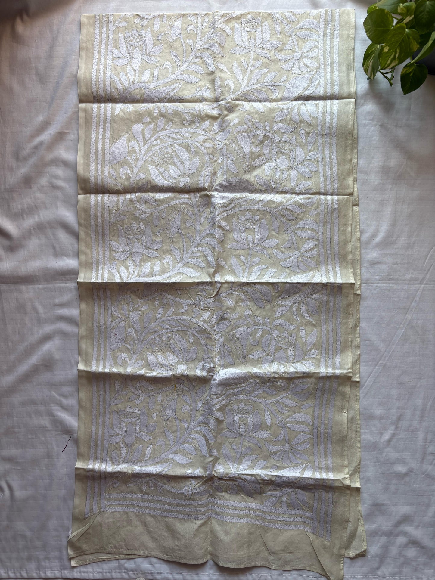 Nakshi Kantha Semi Tusshar silk Stole 22"