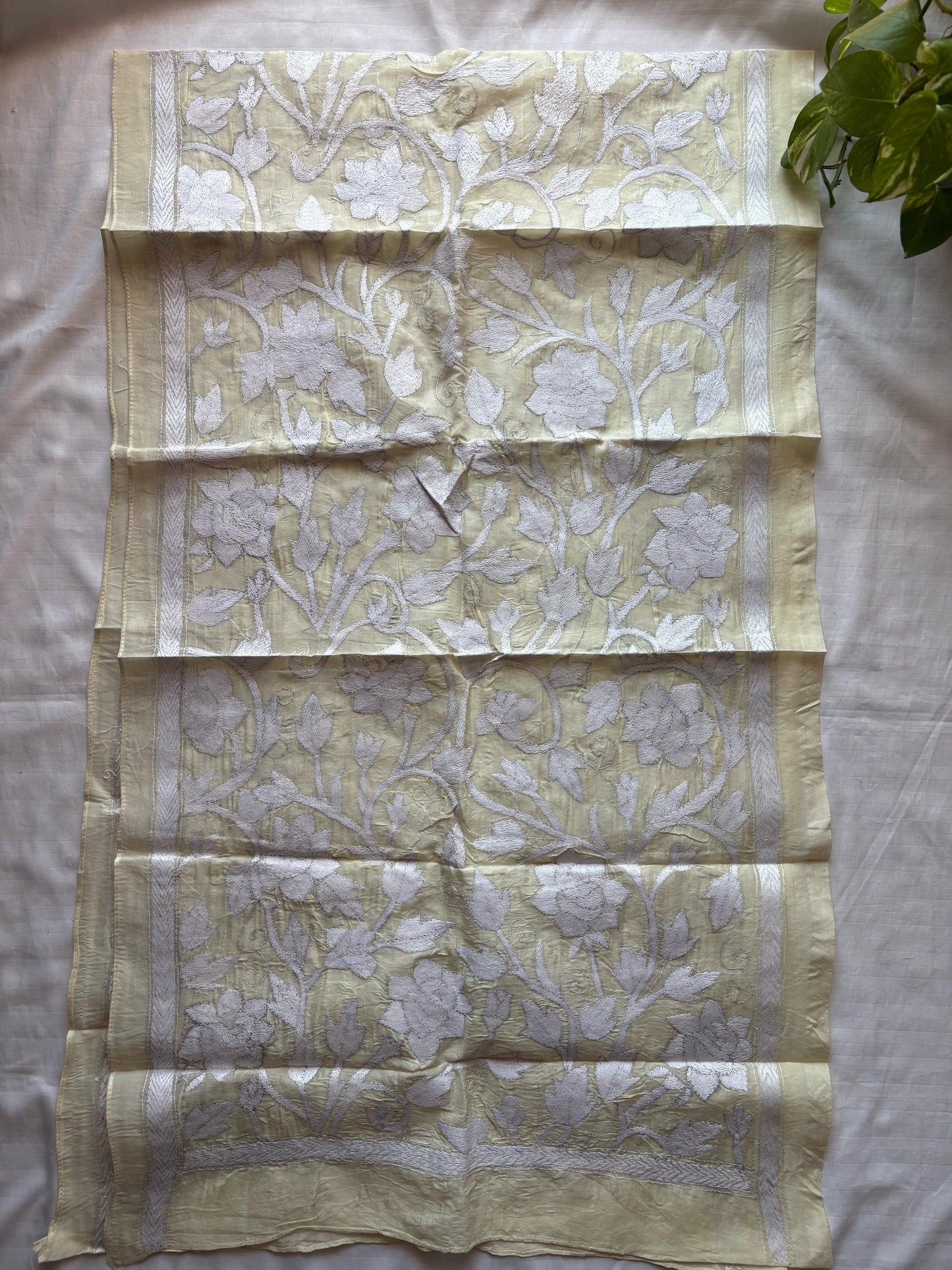 Nakshi Kantha Semi Tusshar silk Stole 22"