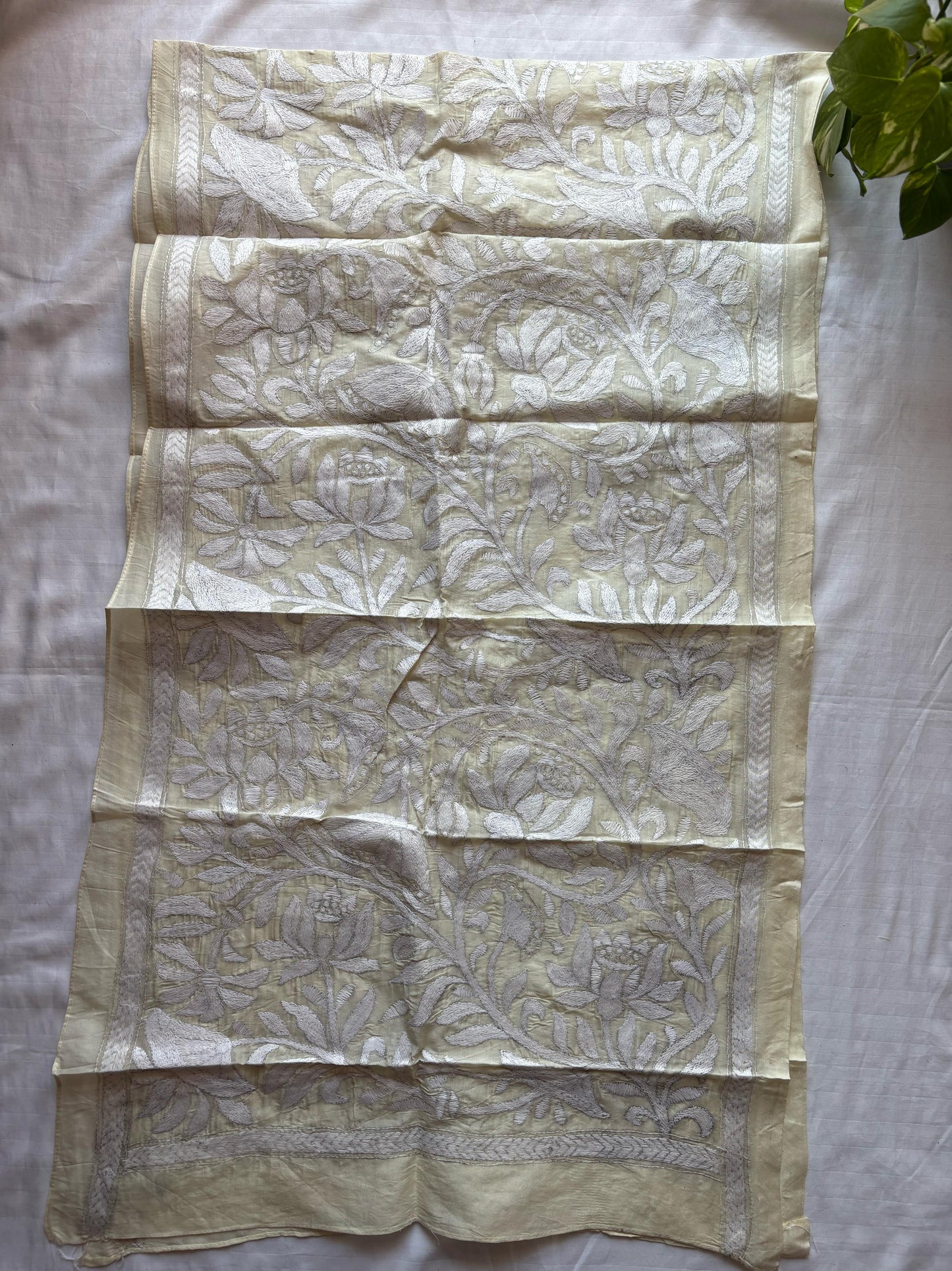 Nakshi Kantha Semi Tusshar silk Stole 22"