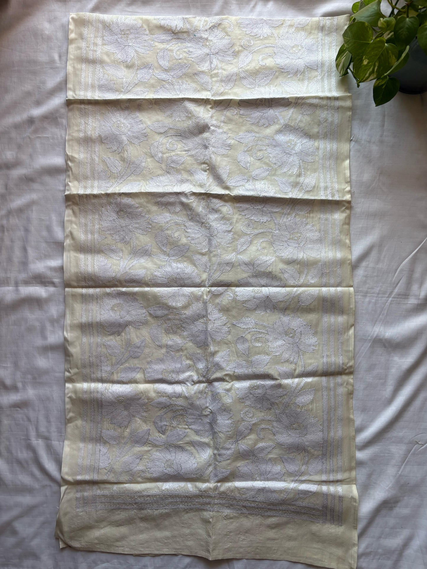 Nakshi Kantha Semi Tusshar silk Stole 22"