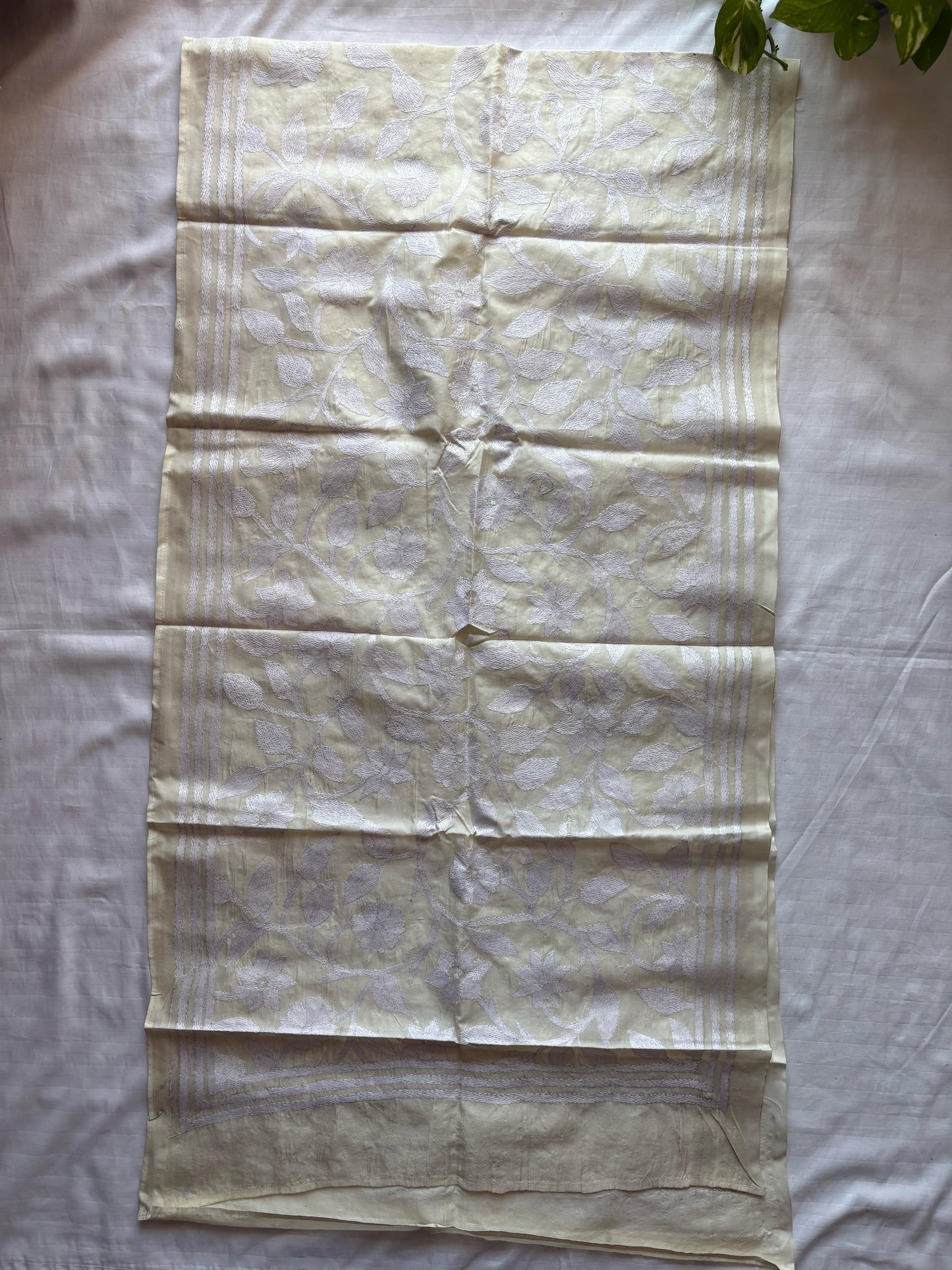 Nakshi Kantha Semi Tusshar silk Stole 22"