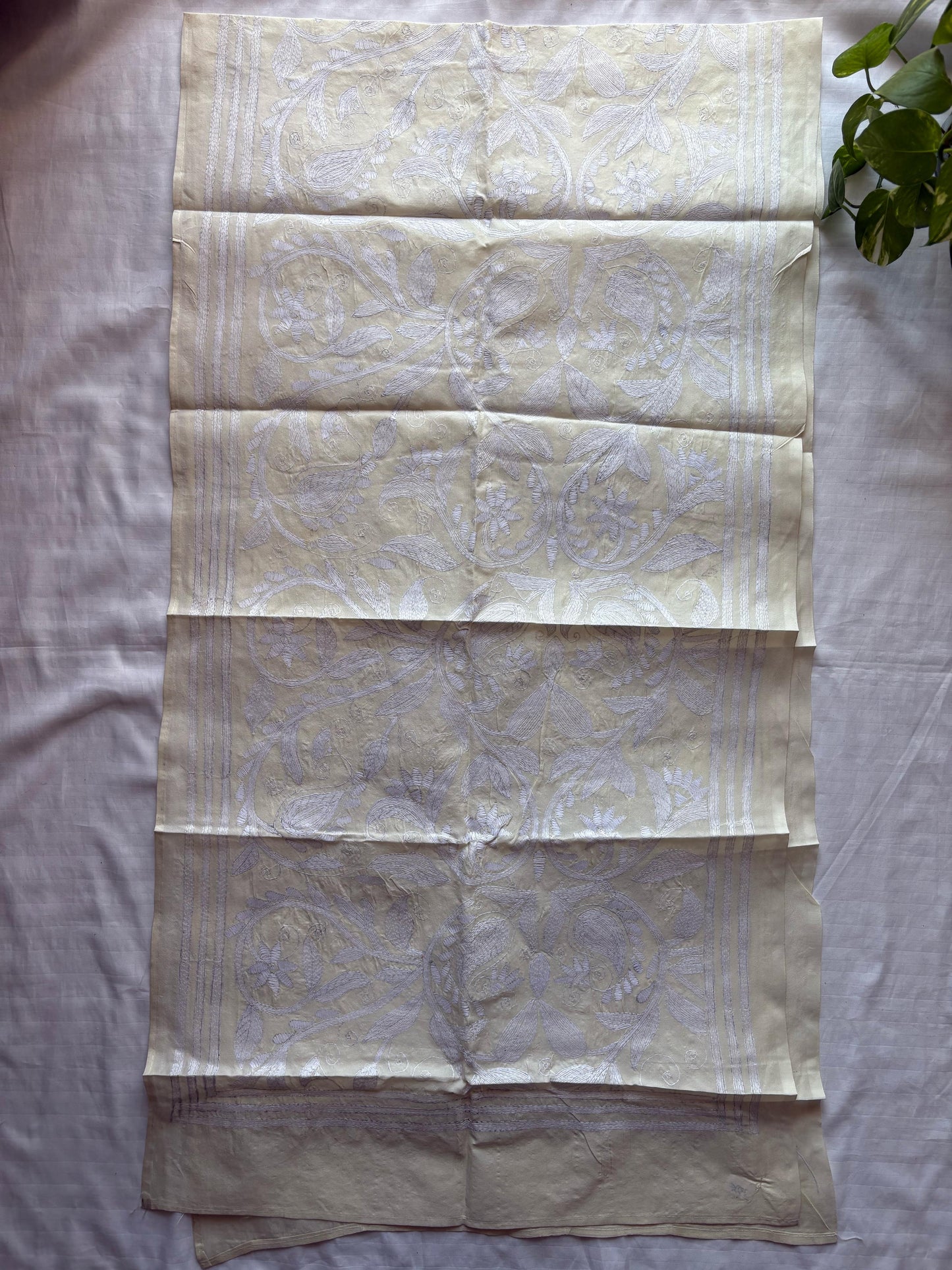 Nakshi Kantha Semi Tusshar silk Stole 22"