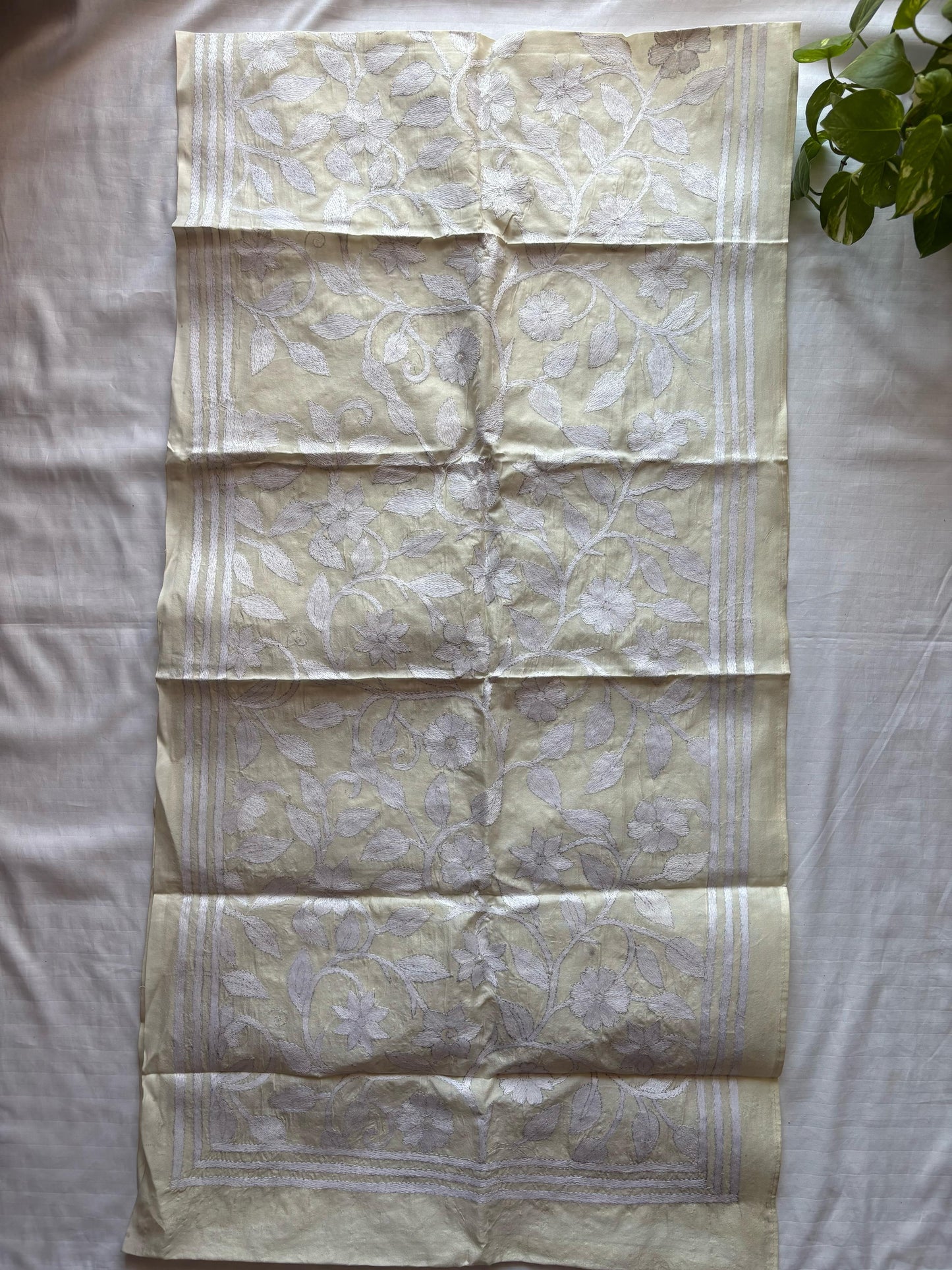 Nakshi Kantha Semi Tusshar silk Stole 22"