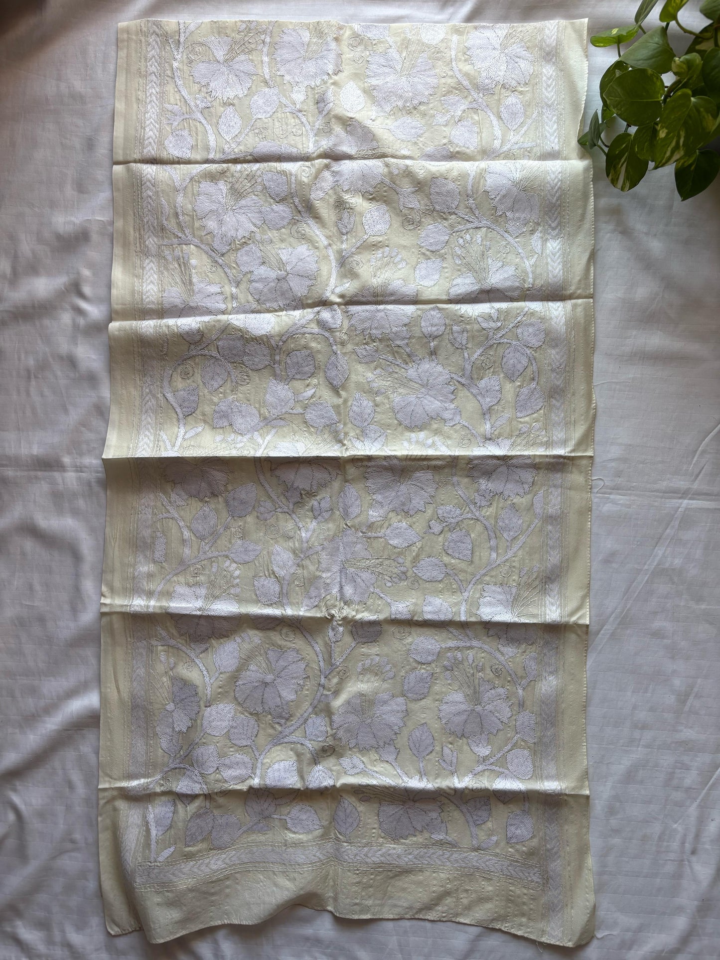 Nakshi Kantha Semi Tusshar silk Stole 22"