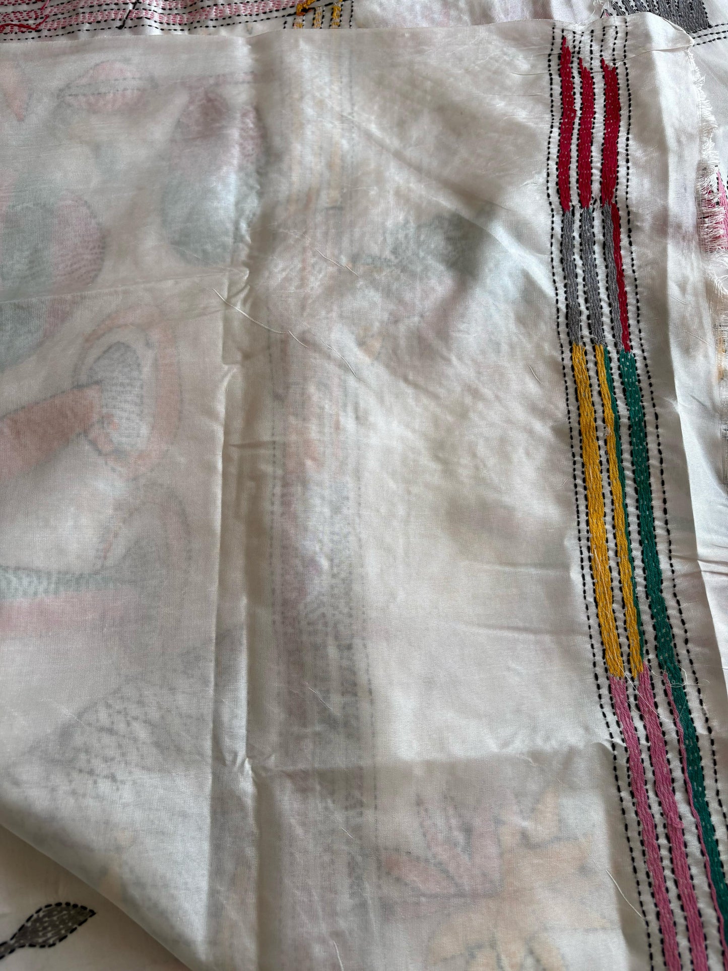 Off White Hand Embroidered Kantha Stitch Saree in Artificial Silk