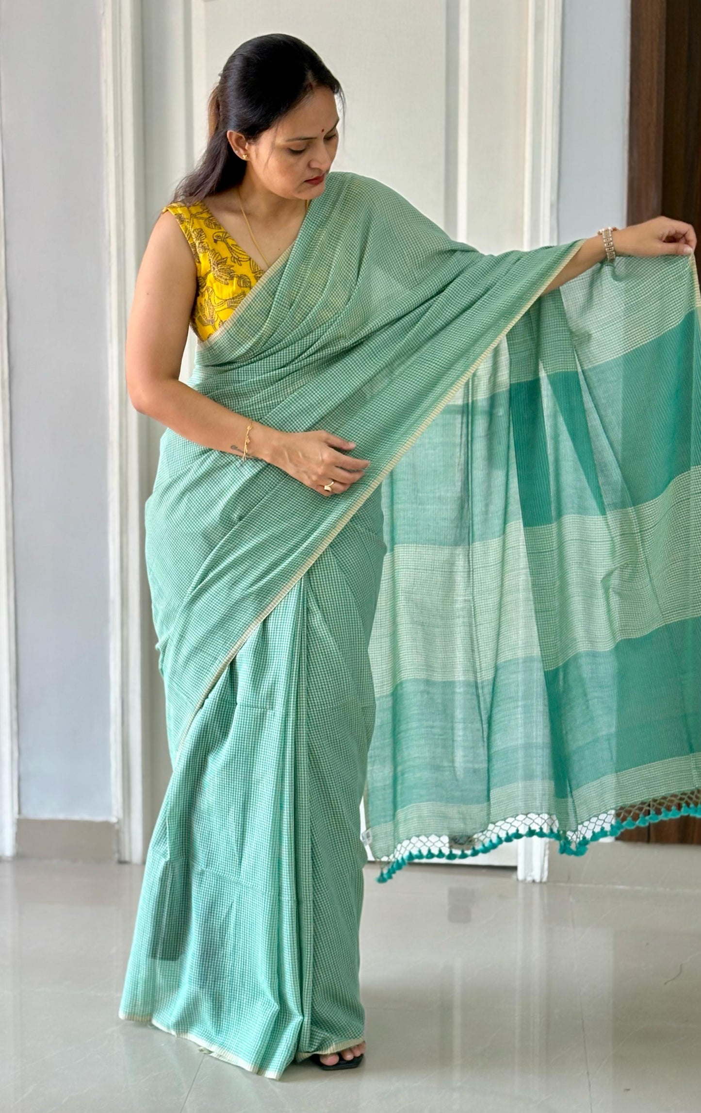 Gamcha Check Mul Cotton handwoven Saree (Handloom Marked)