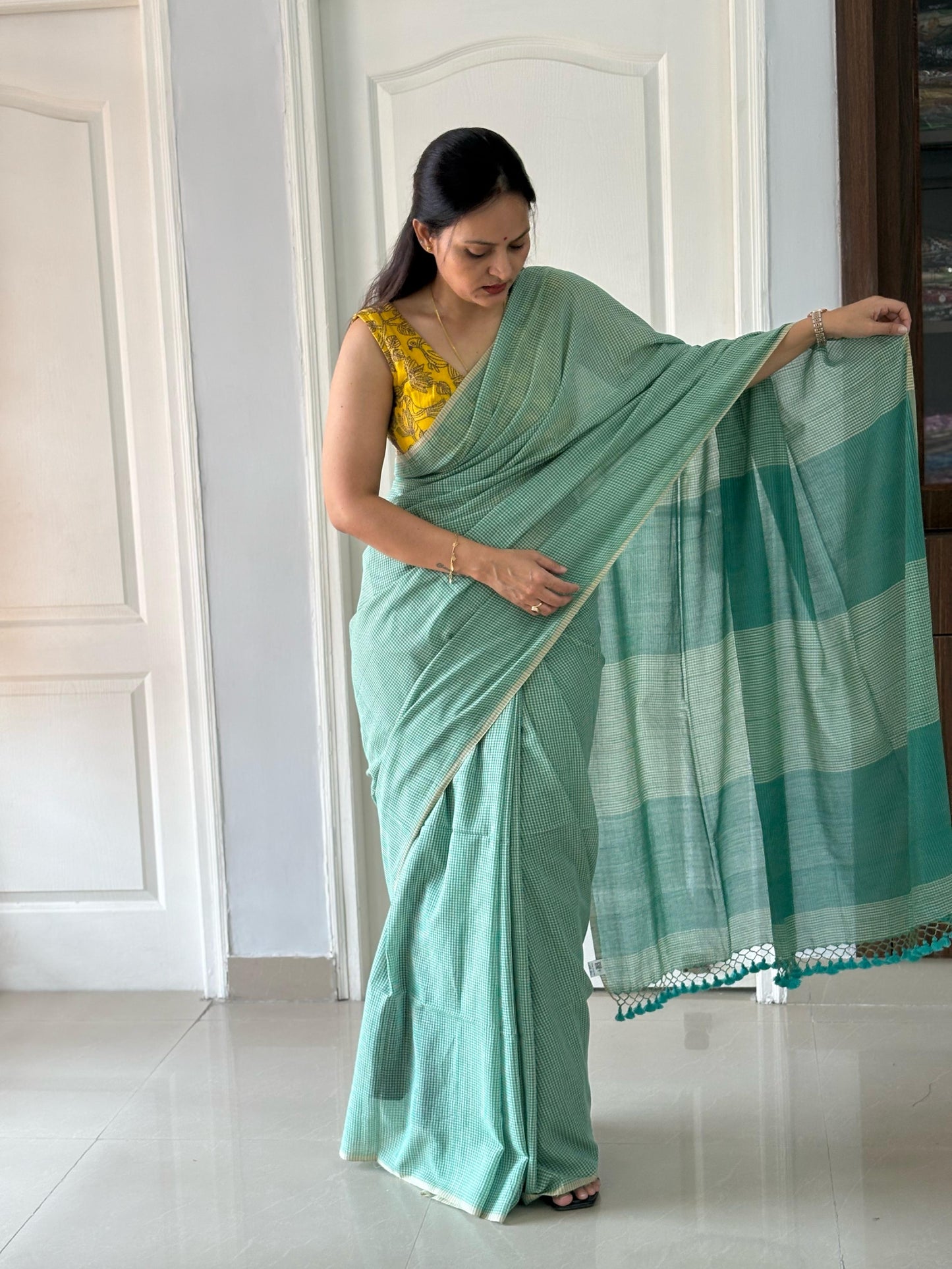 Gamcha Check Mul Cotton handwoven Saree (Handloom Marked)