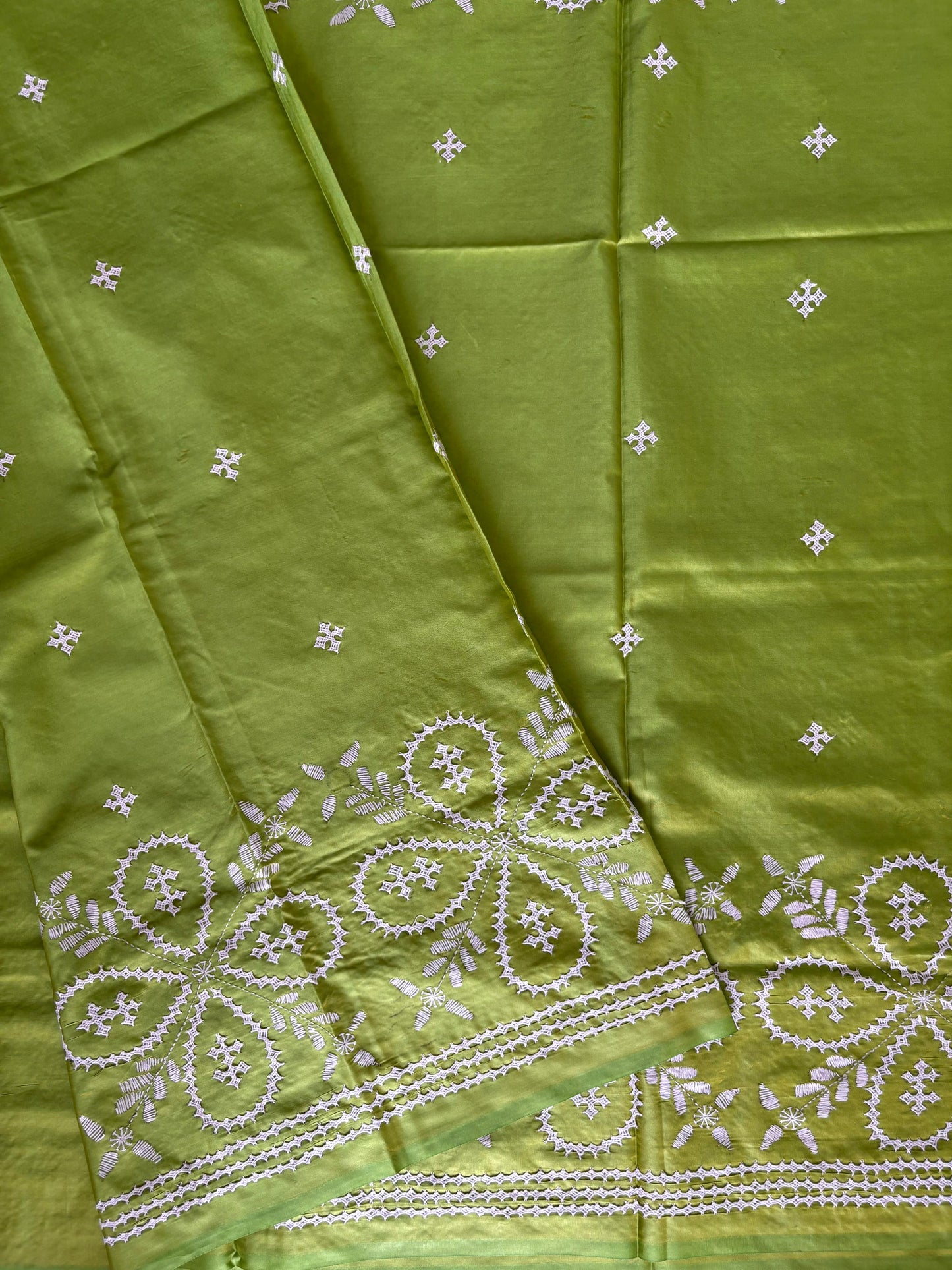 Gujrati Stitch/Kutch Hand Embroidered Art Silk Saree - Green