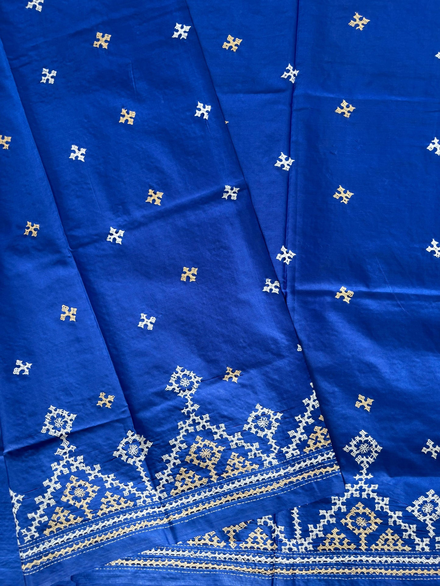 Gujrati Stitch/Kutch Hand Embroidered Art Silk Saree - Navy Blue