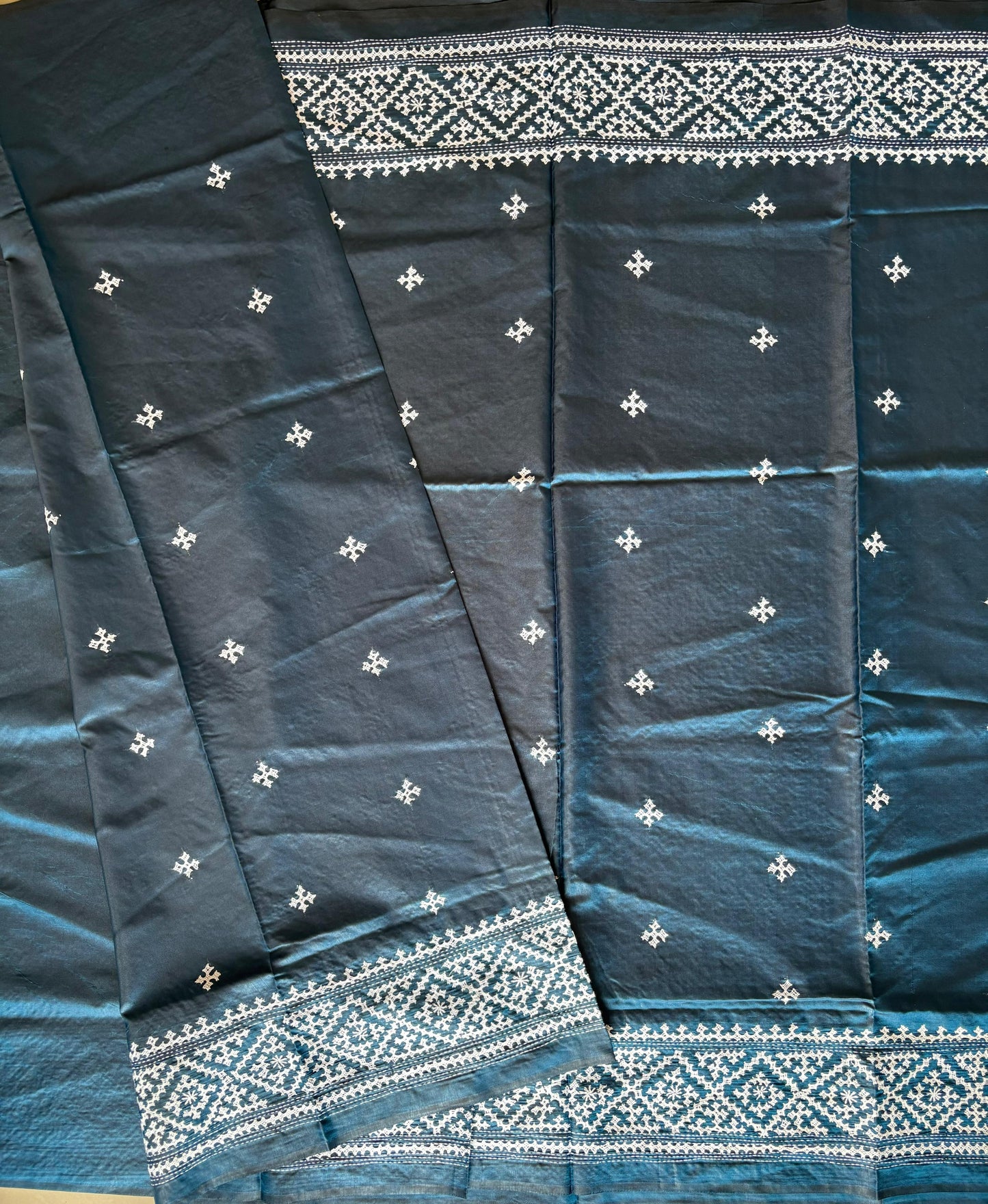 Gujrati Stitch/Kutch Hand Embroidered Art Silk Saree