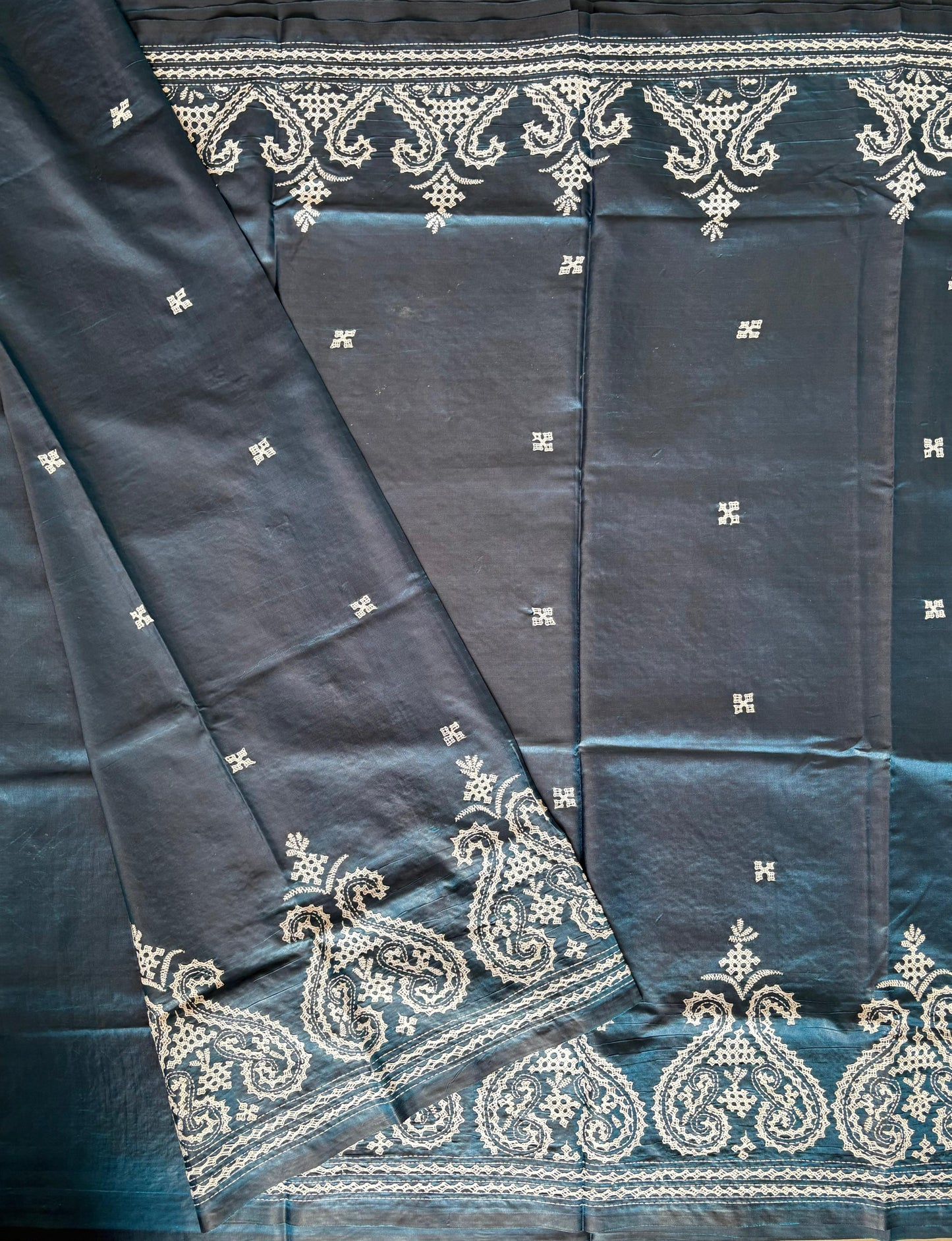 Gujrati Stitch/Kutch Hand Embroidered Art Silk Saree