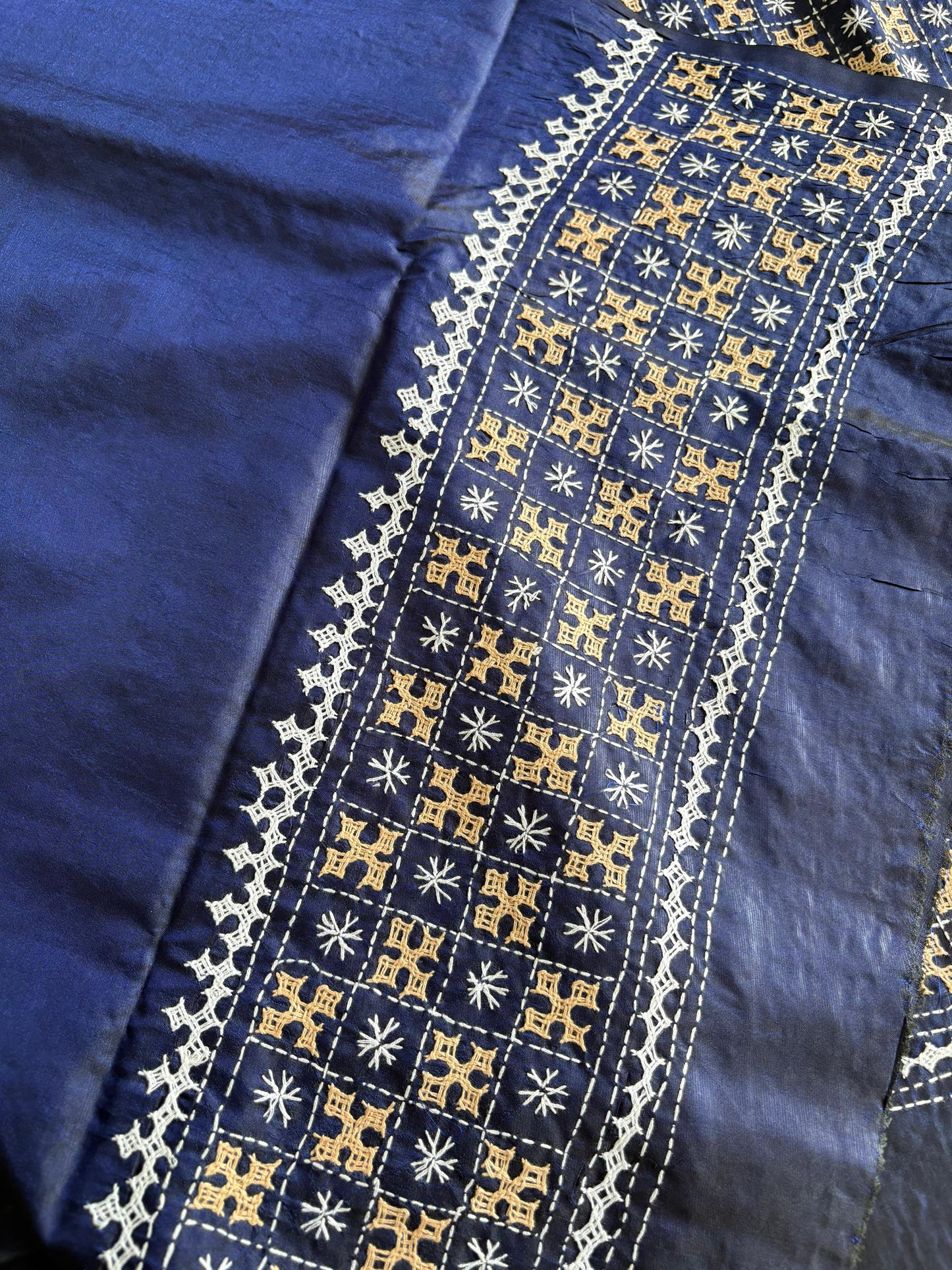 Gujrati Stitch/Kutch Hand Embroidered Art Silk Saree