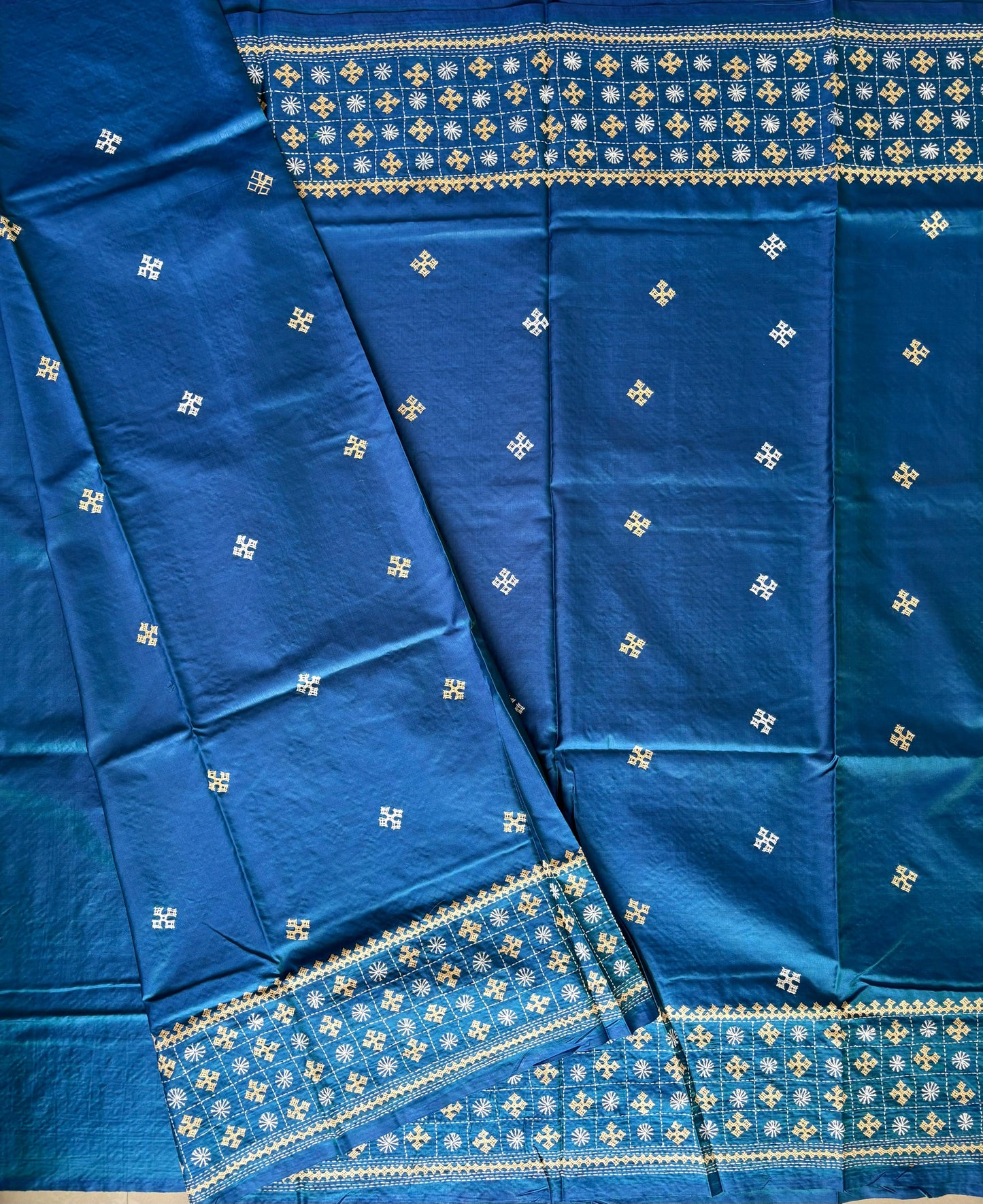 Gujrati Stitch/Kutch Hand Embroidered Art Silk Saree