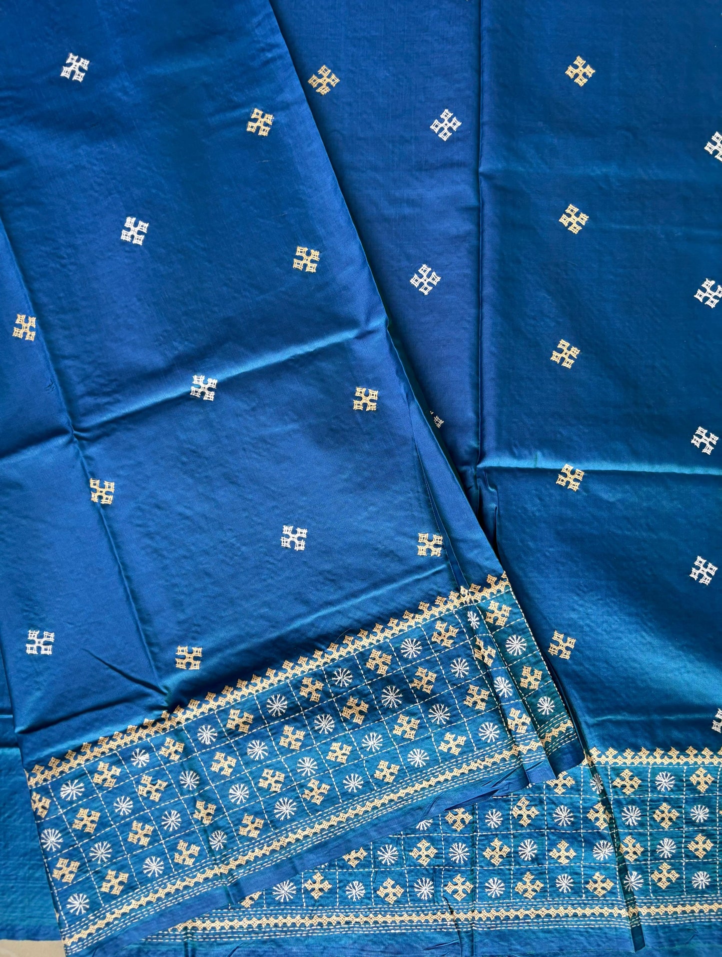 Gujrati Stitch/Kutch Hand Embroidered Art Silk Saree