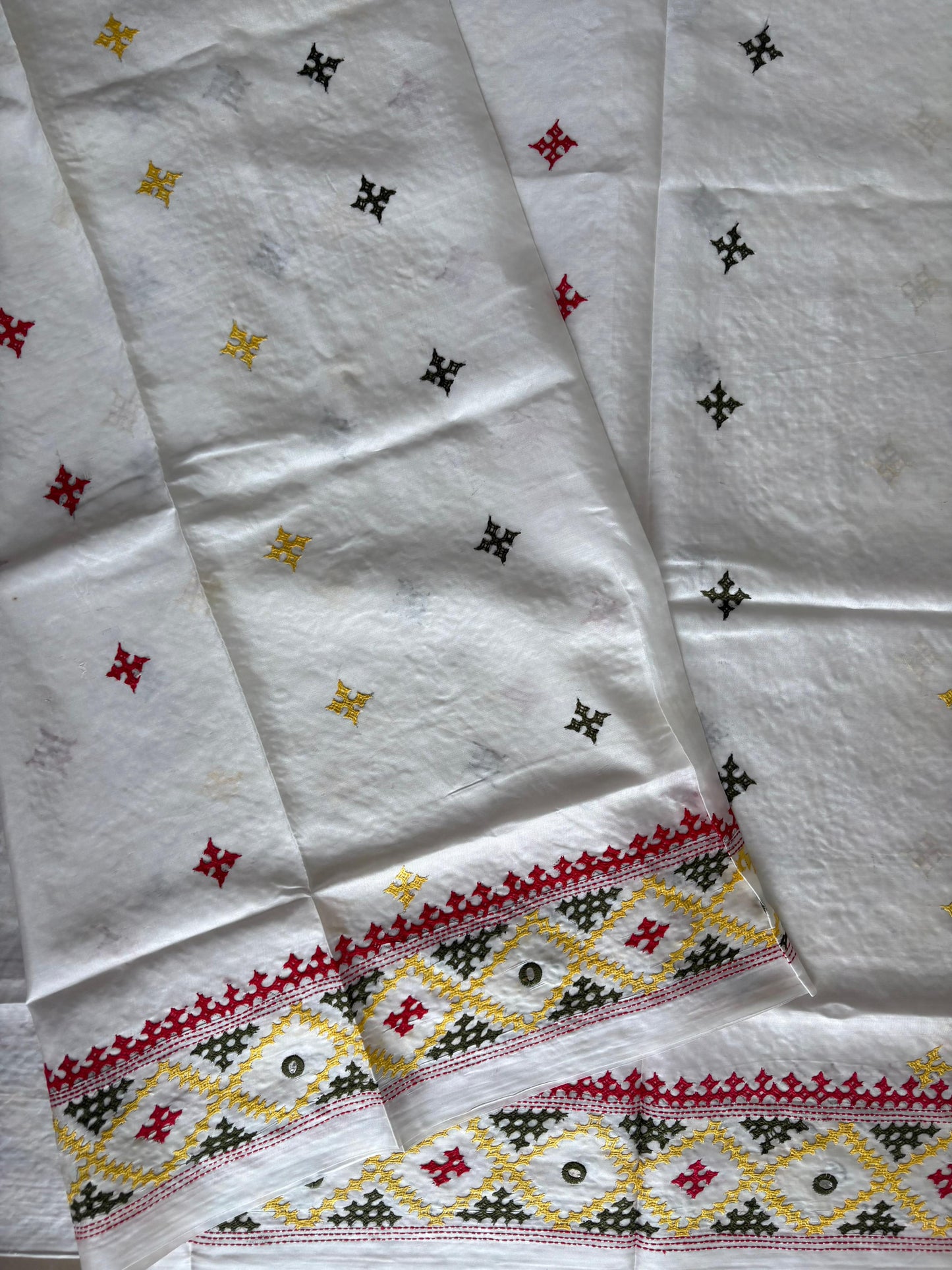 Gujrati Stitch/Kutch Hand Embroidered Art Silk Saree