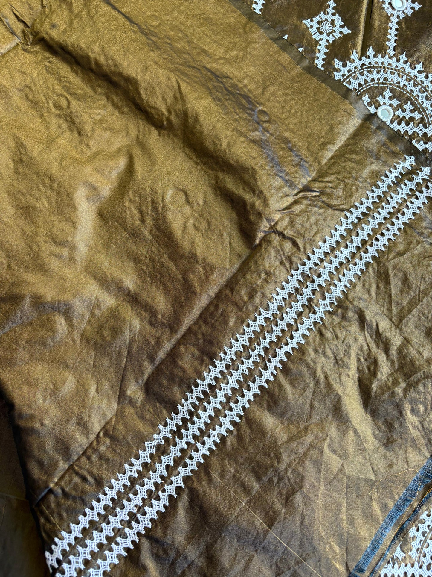 Mirror work Gujrati Stitch/Kutch Hand Embroidered Art Silk Saree