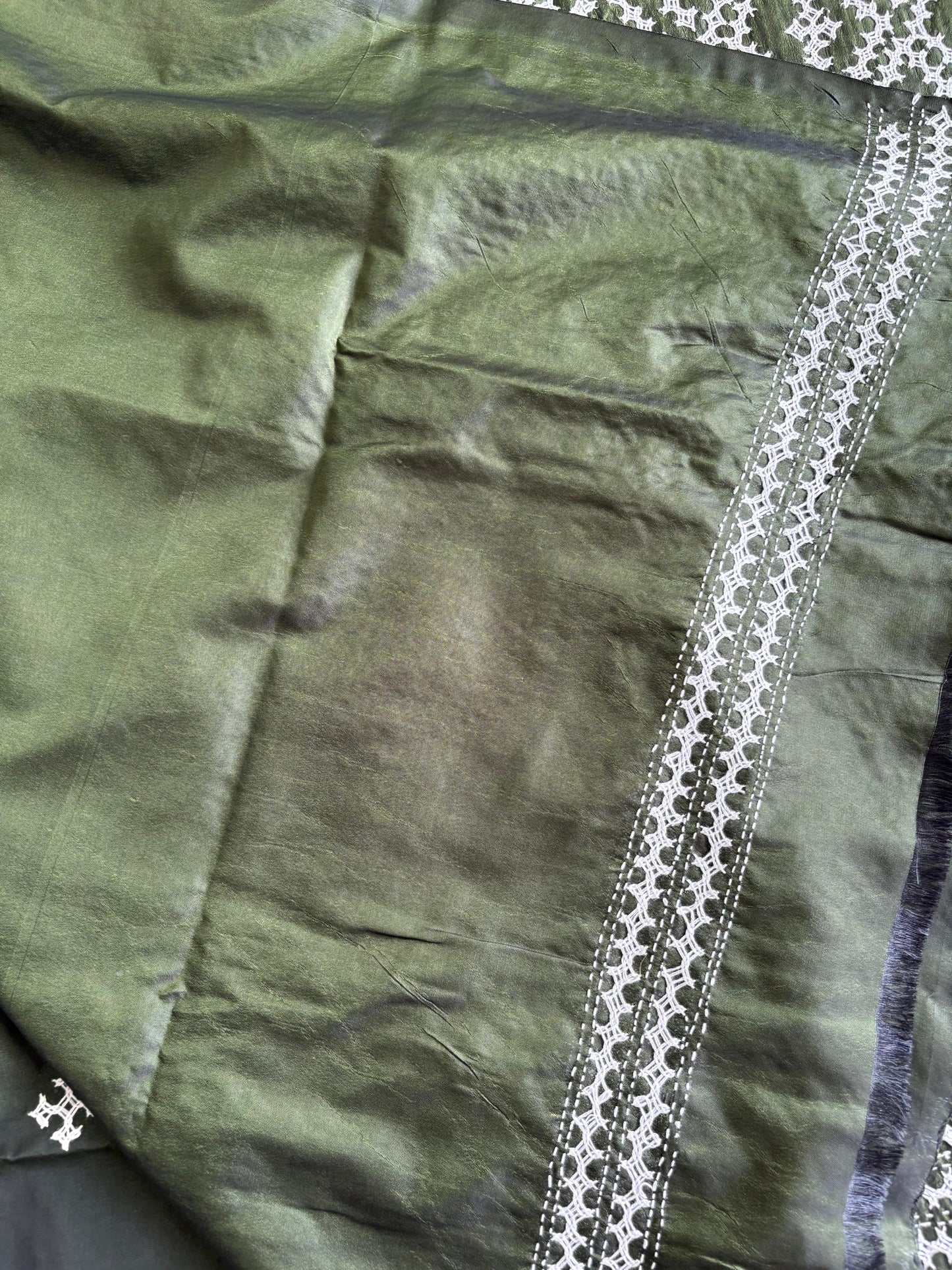 Gujrati Stitch/Kutch Hand Embroidered Art Silk Saree