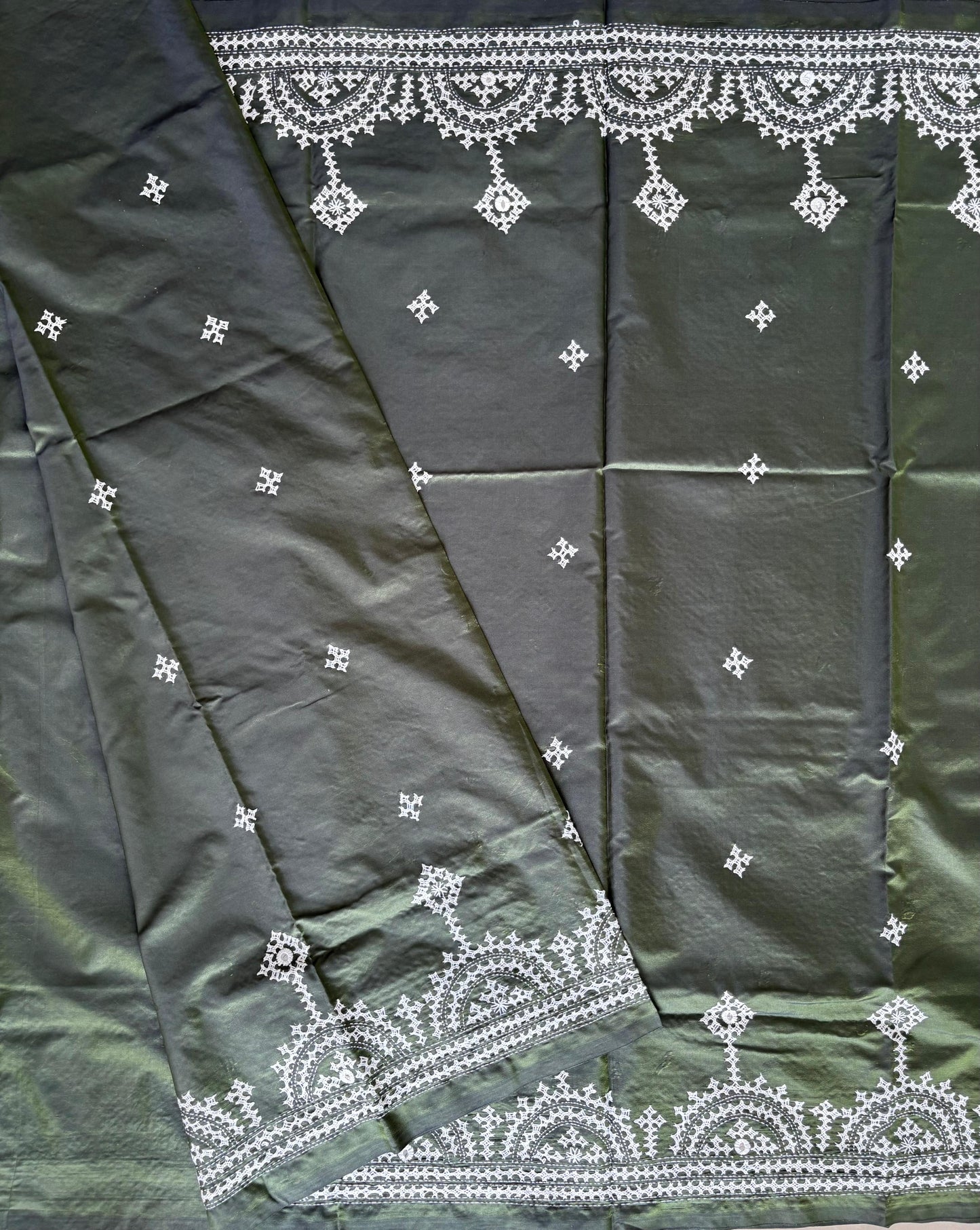 Gujrati Stitch/Kutch Hand Embroidered Art Silk Saree