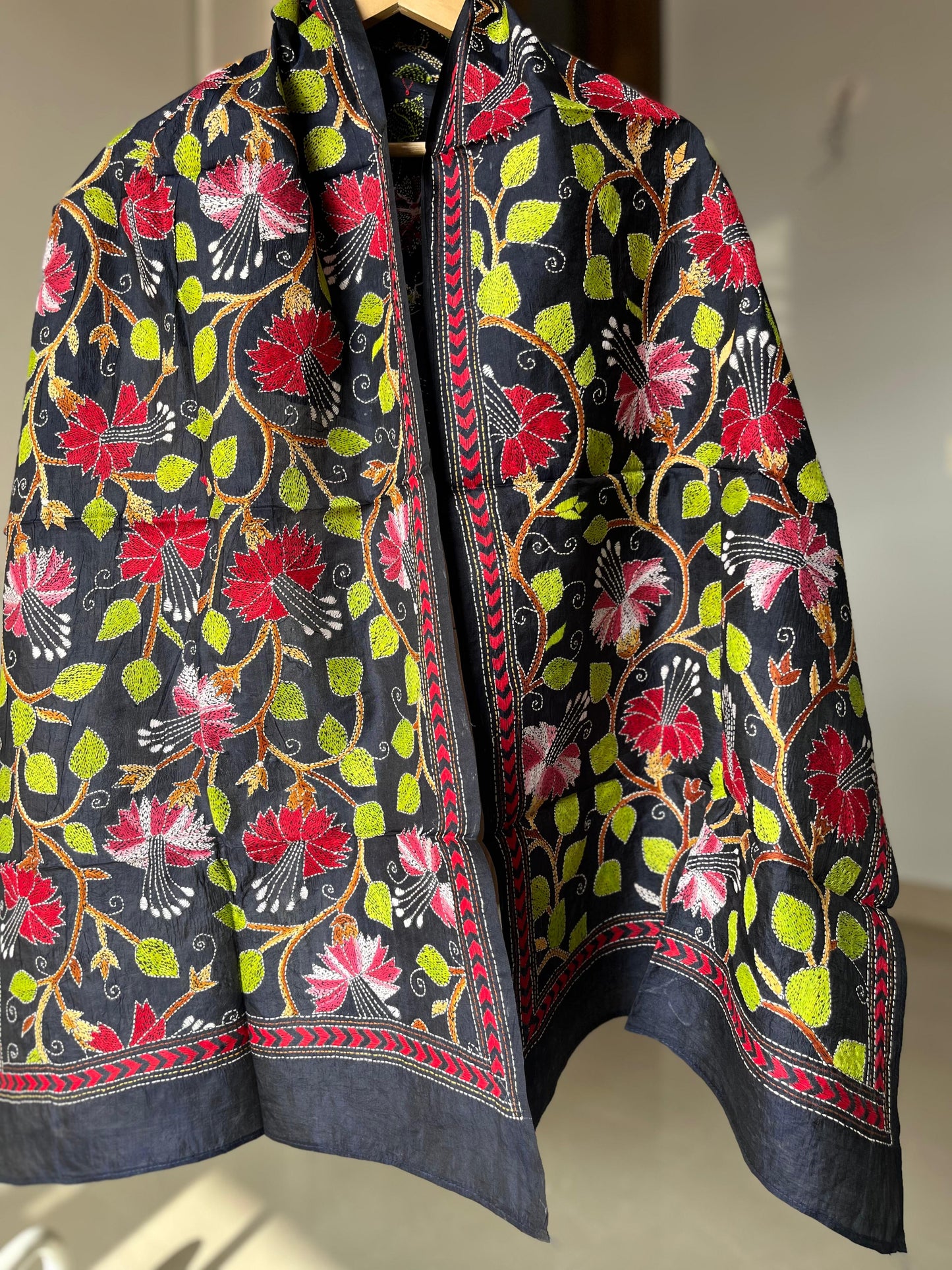 Kantha Pure Silk Stole 22″