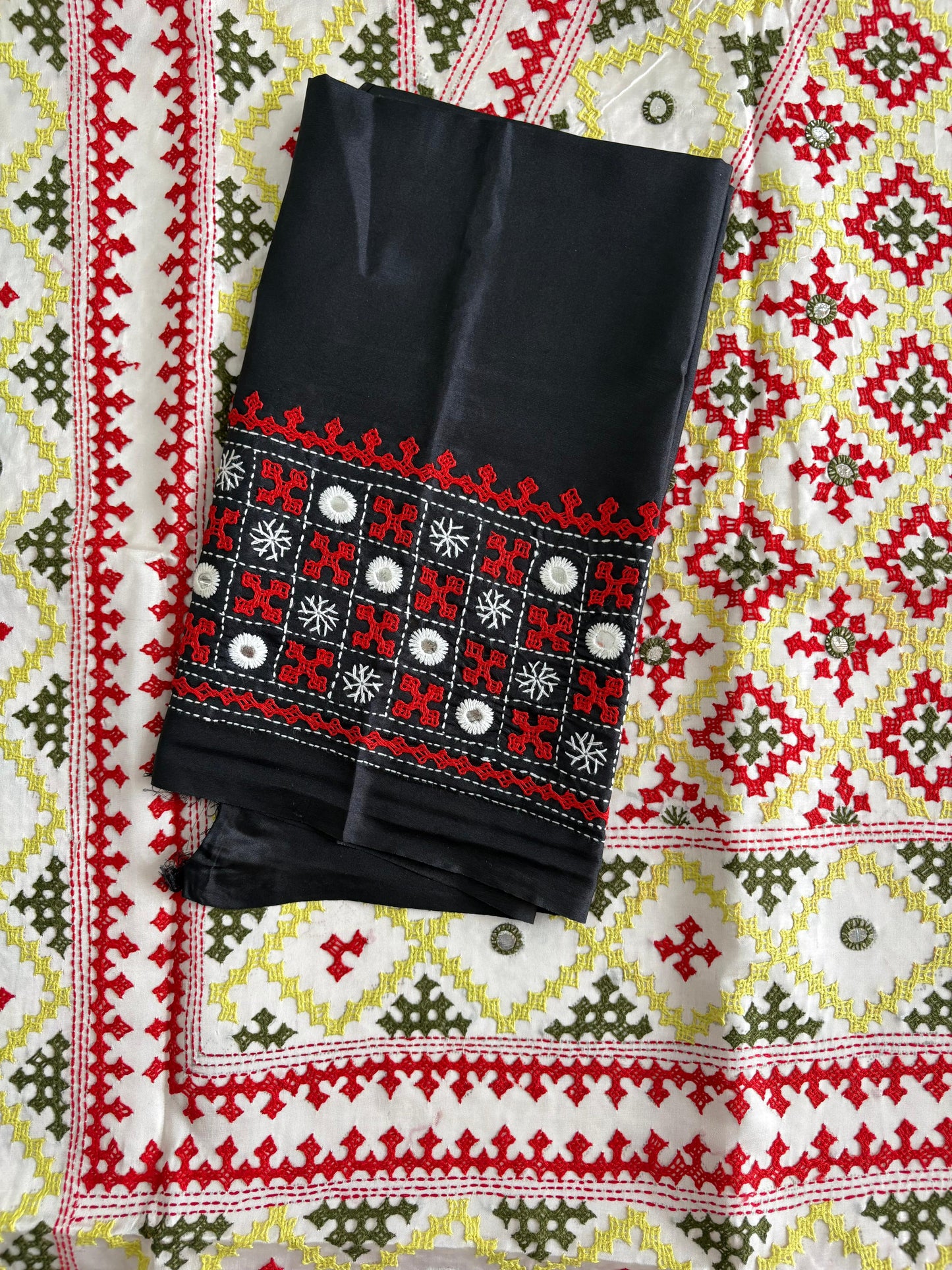 Gujrati Stitch/Kutch Hand Embroidered Art Silk Saree