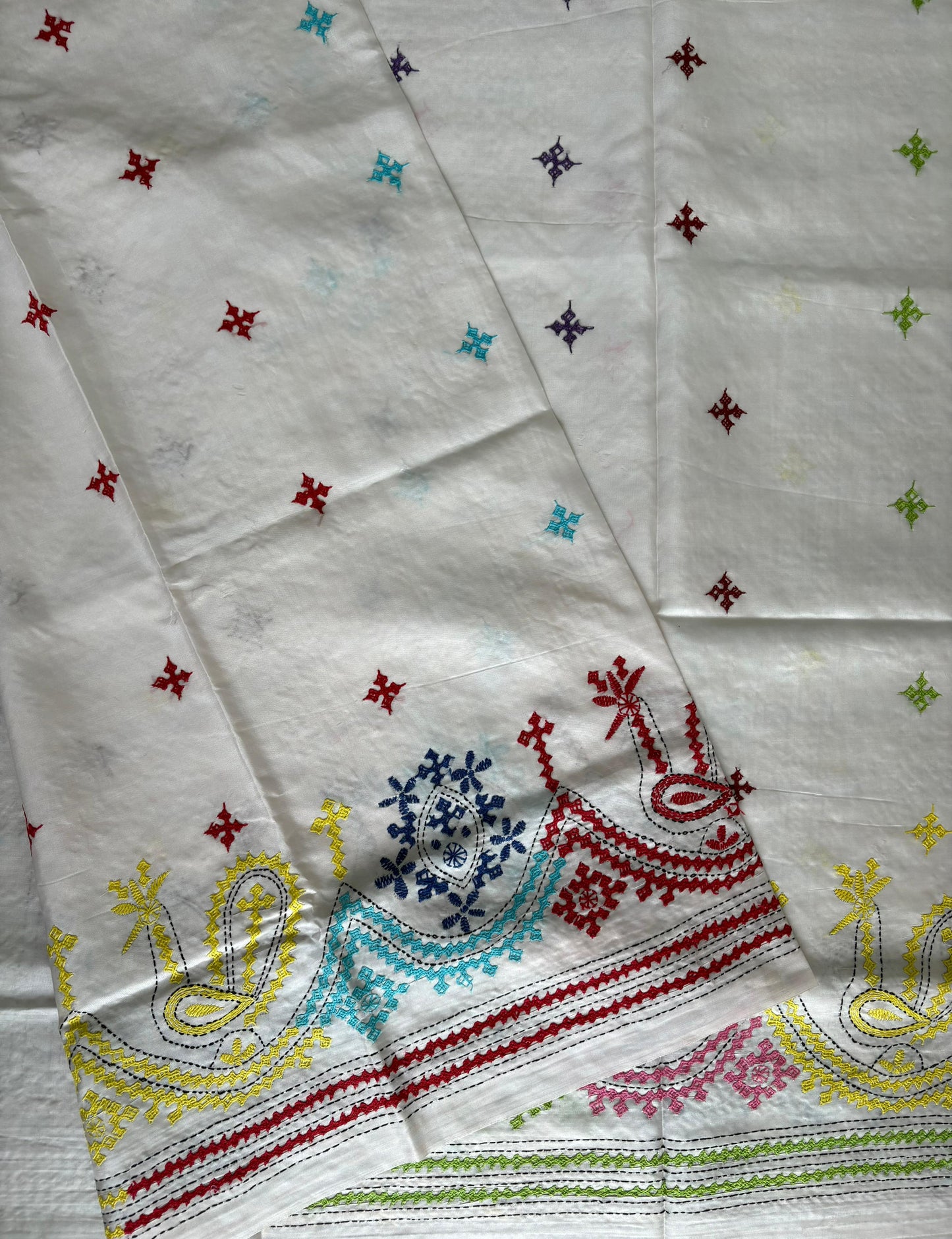 Gujrati Stitch/Kutch Hand Embroidered Art Silk Saree