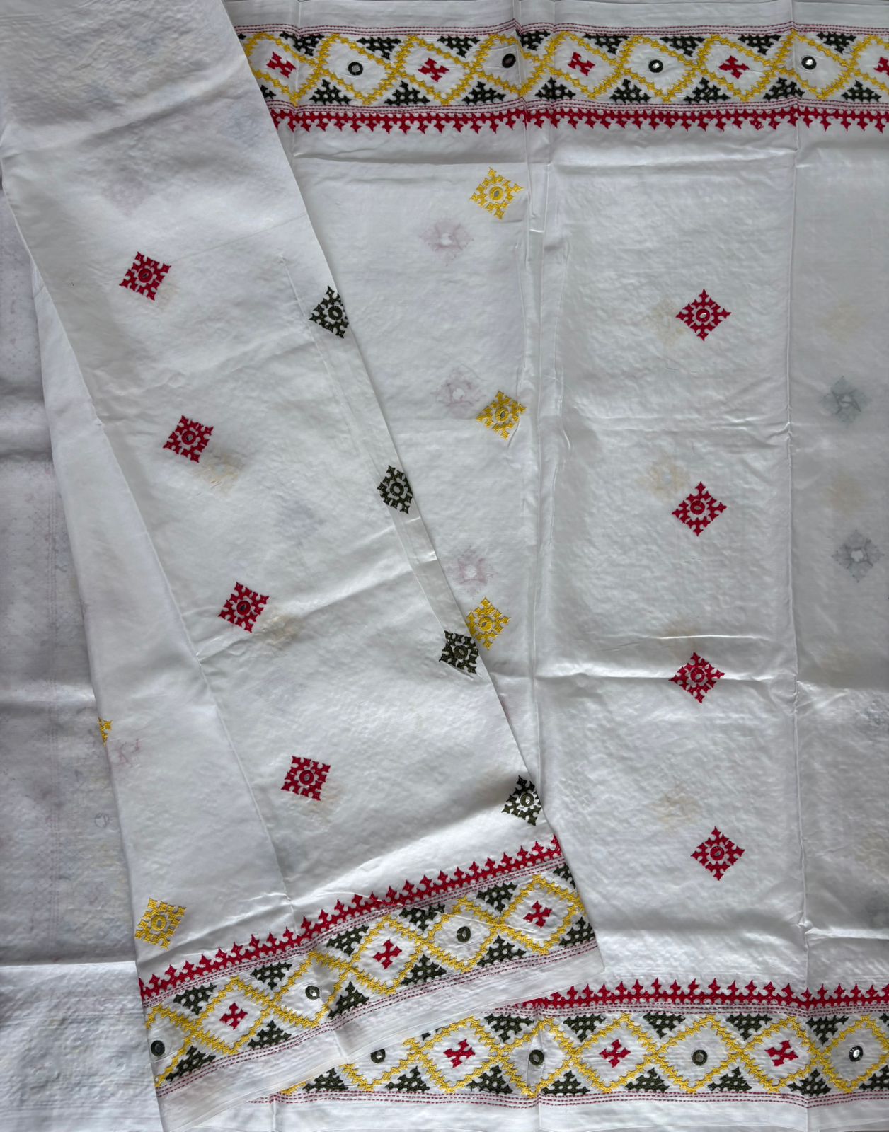 Gujrati Stitch/Kutch Hand Embroidered Art Silk Saree