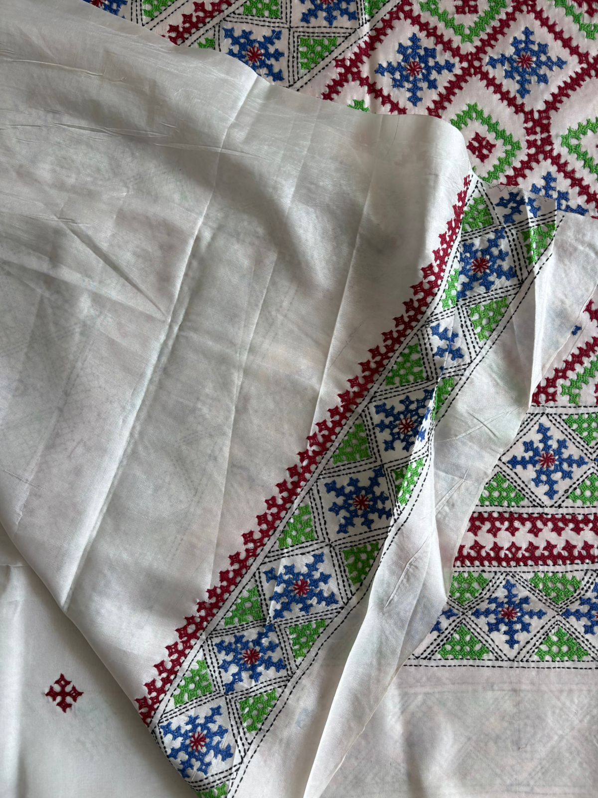 Gujrati Stitch/Kutch Hand Embroidered Art Silk Saree