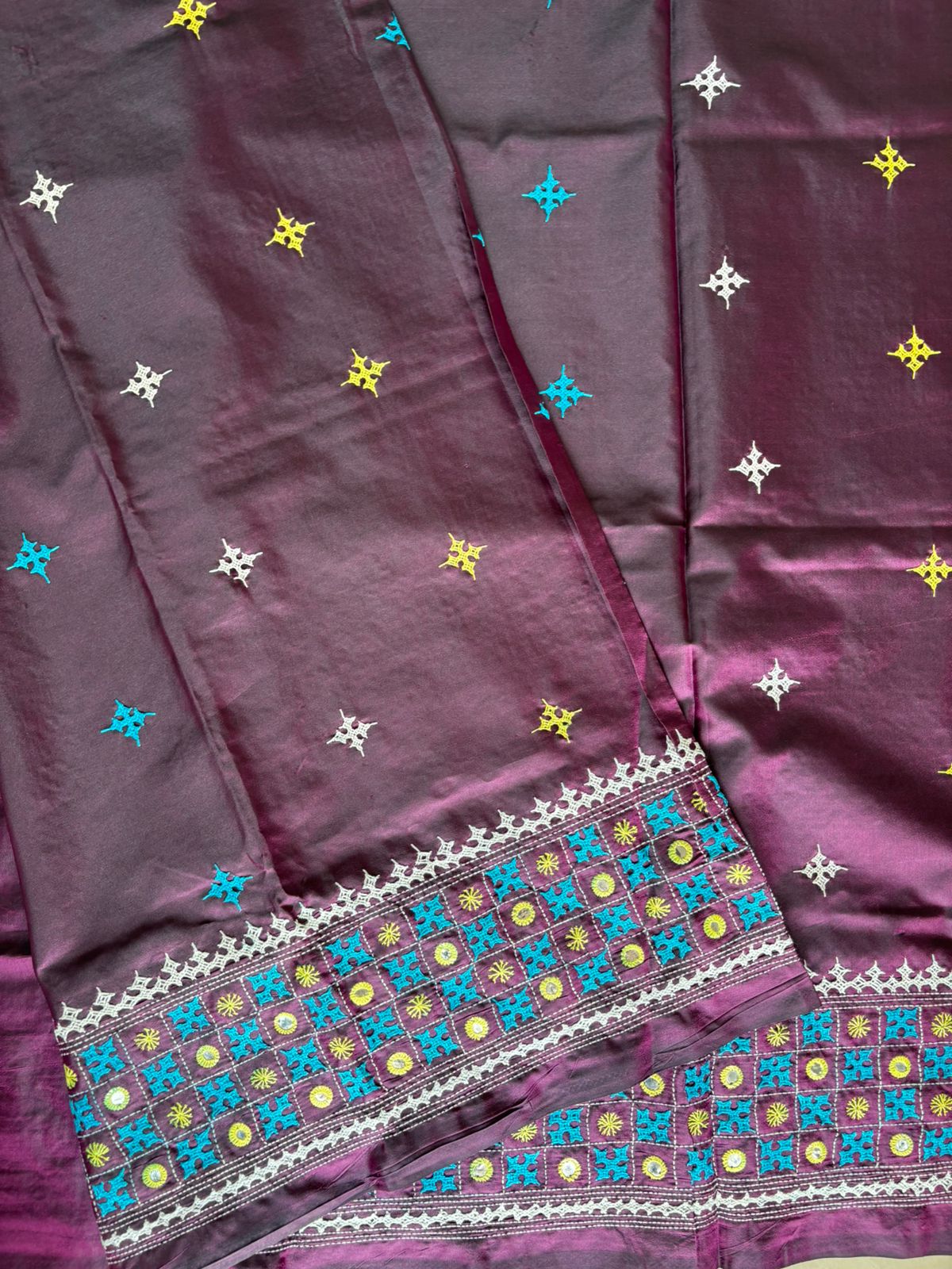 Gujrati Stitch/Kutch Hand Embroidered Art Silk Saree