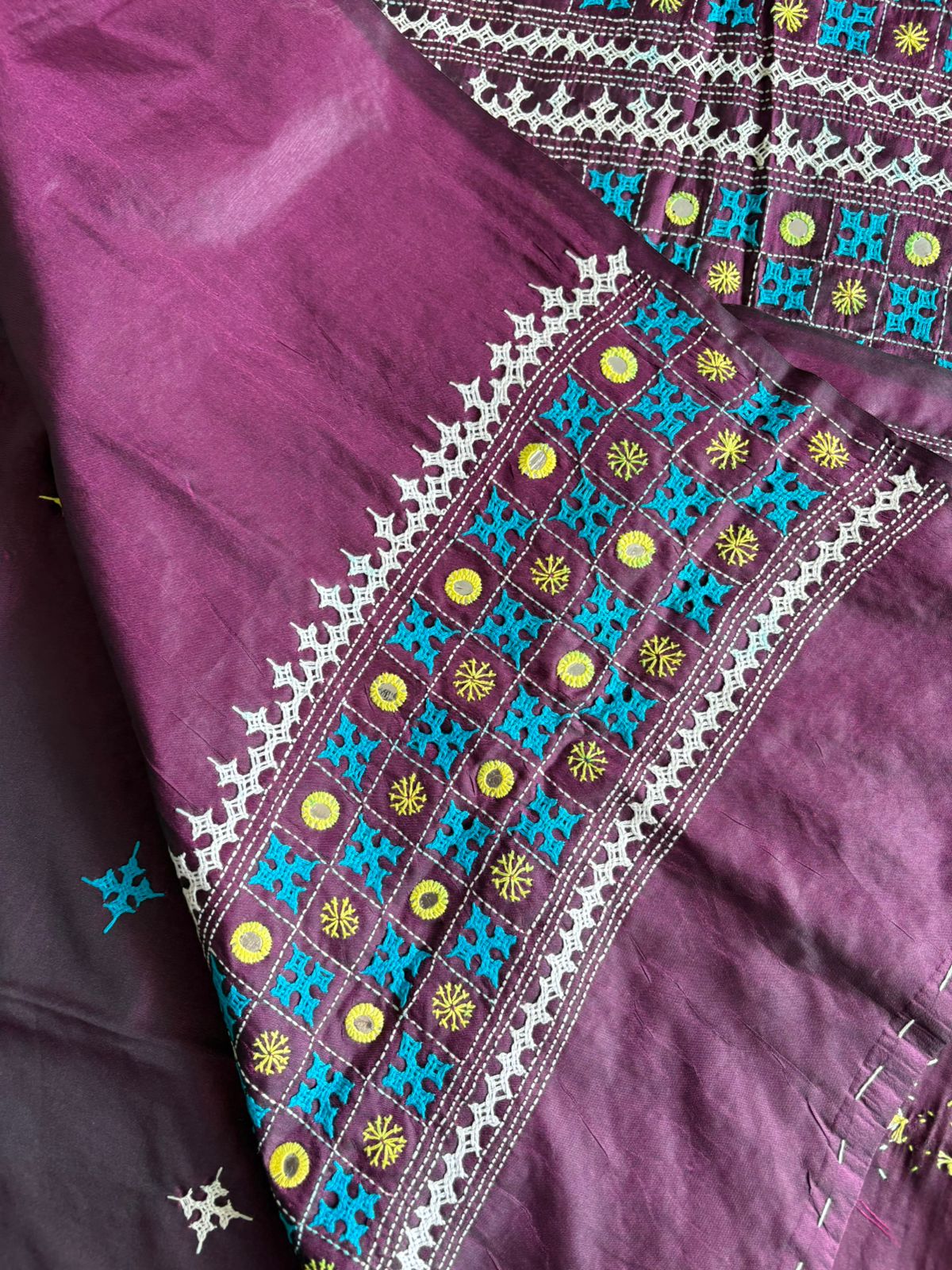 Gujrati Stitch/Kutch Hand Embroidered Art Silk Saree