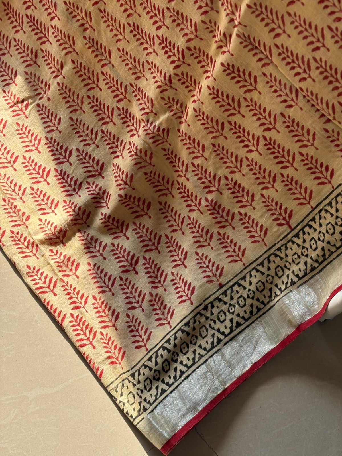 Block printed Cotton Linen Saree With unstitched Blouse