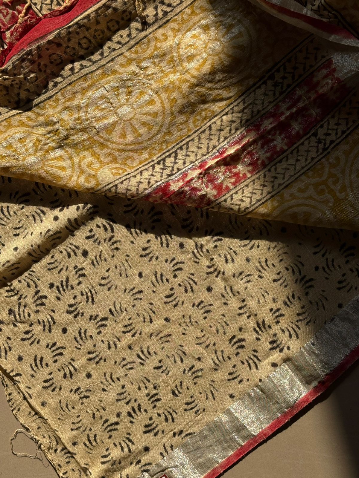 Block printed Cotton Linen Saree With unstitched Blouse