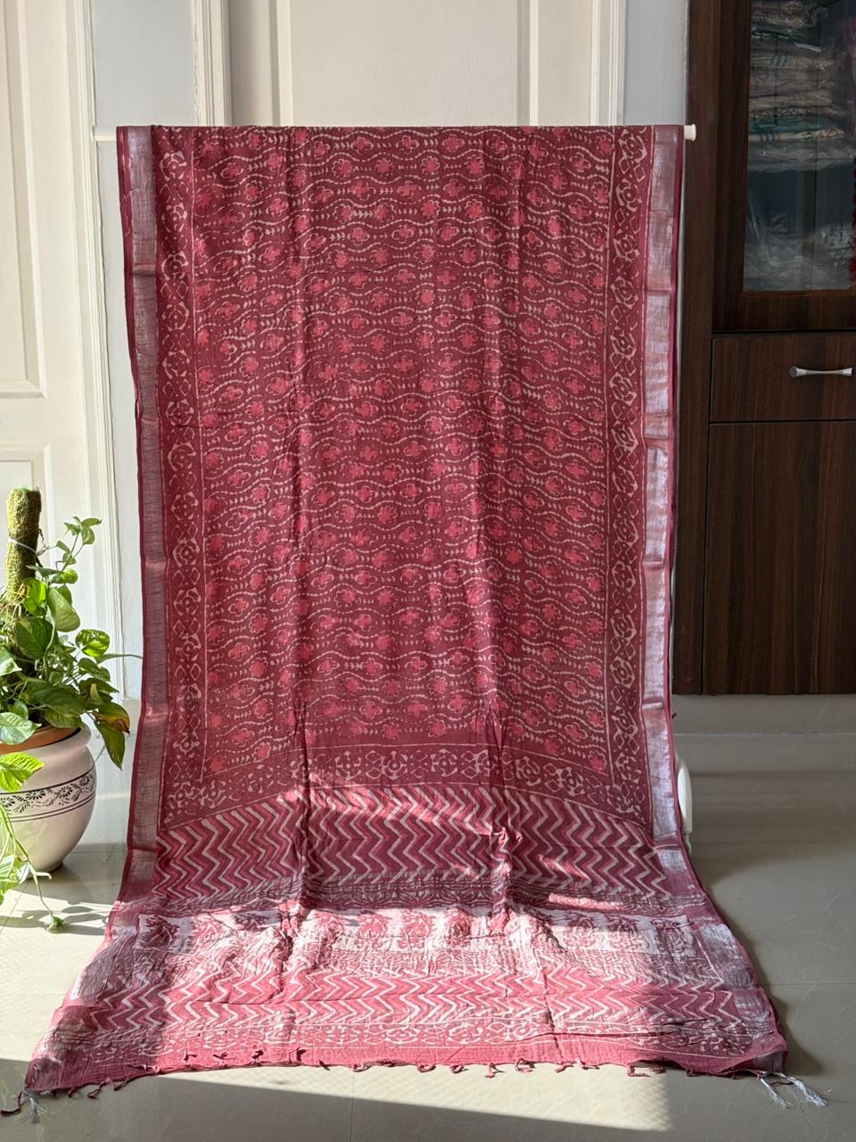 Block printed Cotton Linen Saree With unstitched Blouse