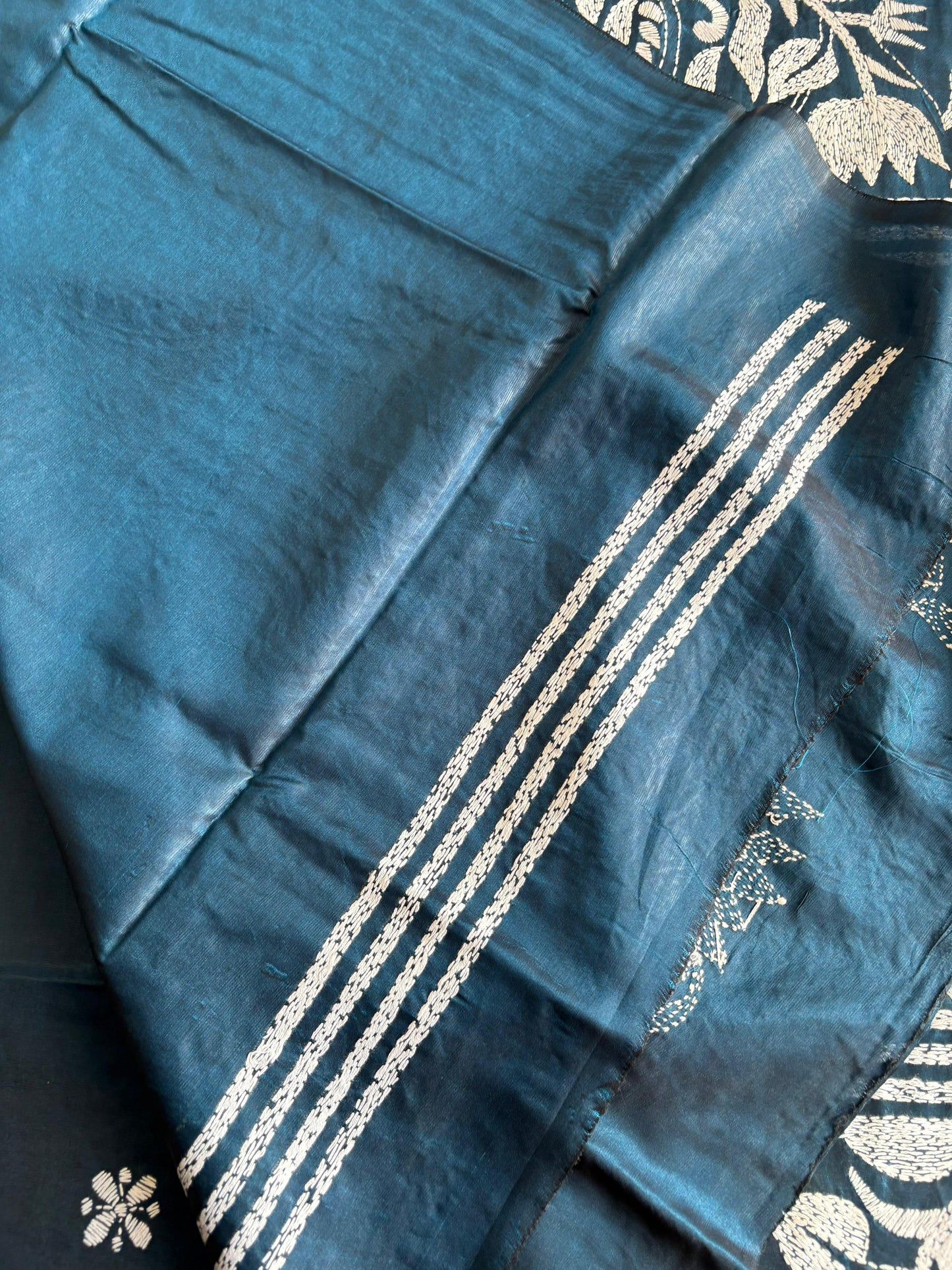 Kantha Hand Embroidered Blended Banglore Silk/Art Silk Saree With Blouse