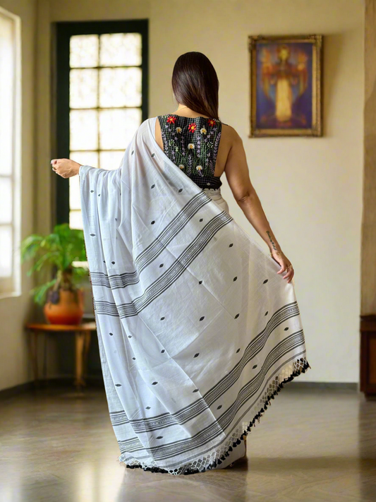 Handloom Mul Cotton Jamdani Butta Saree - white