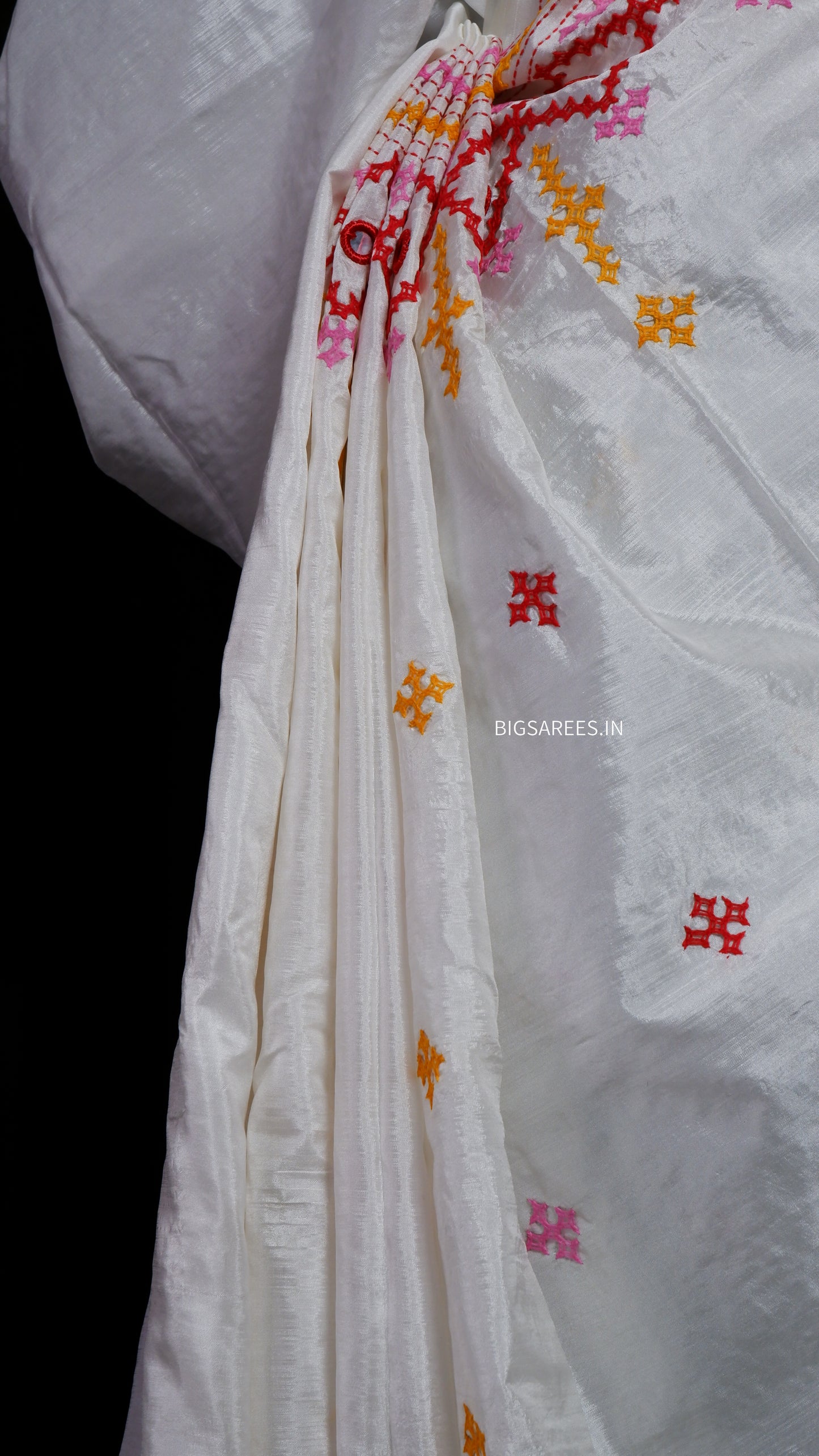 Heavy real mirror work Gujrati Stitch/Kutchi Bharat/Sindhi Hand Embroidered Art Silk Saree with blouse - Off white