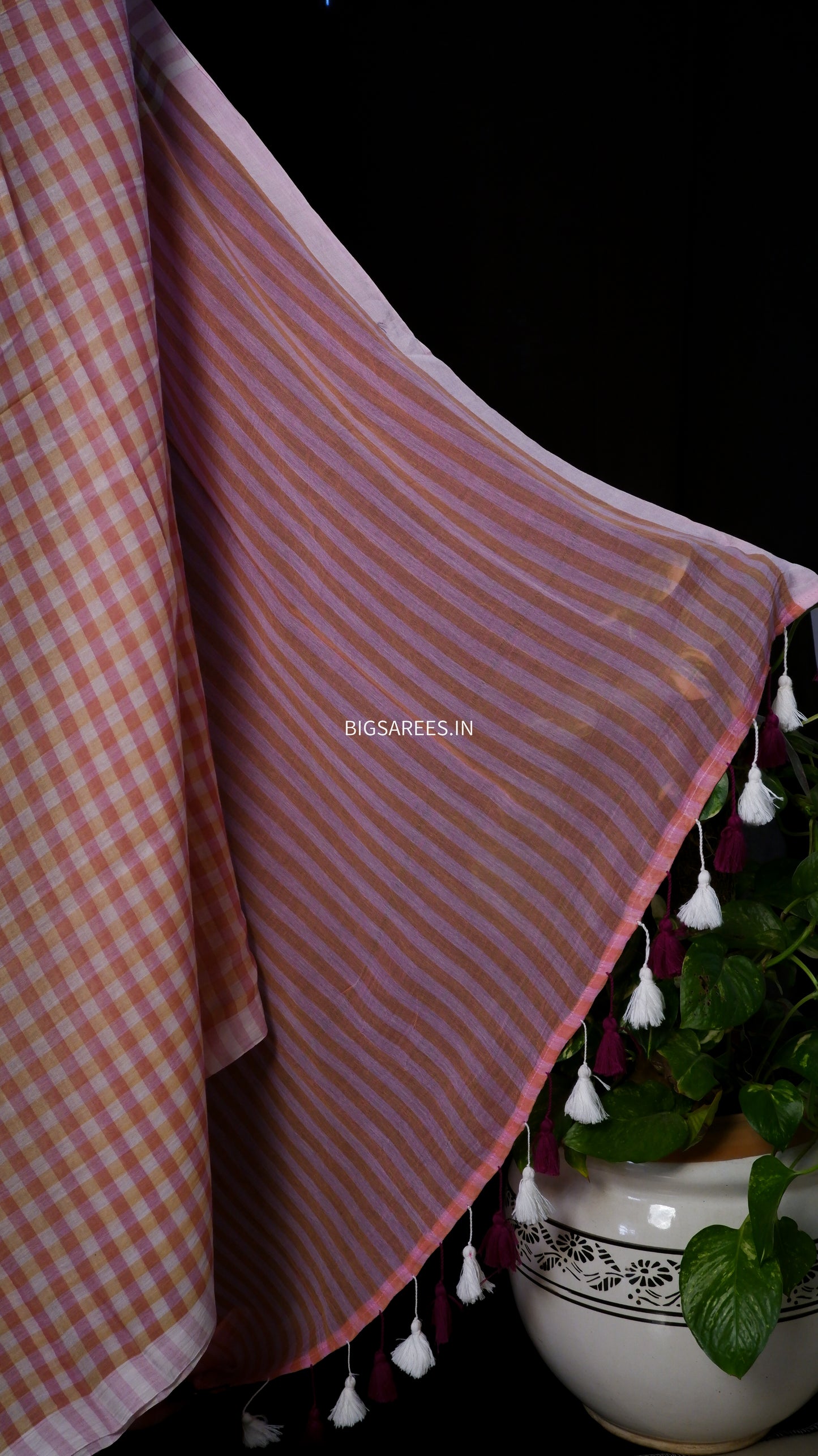 Checkered Mul Cotton Saree With Ikat Blouse | Ultra Lightweight | Pink