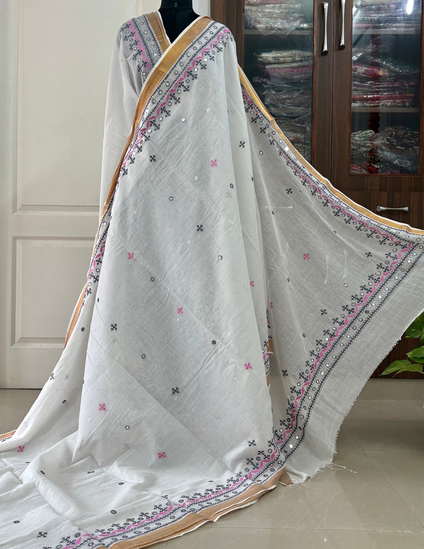 Gujrati Stitch/Kutch Hand Embroidered South Cotton Saree