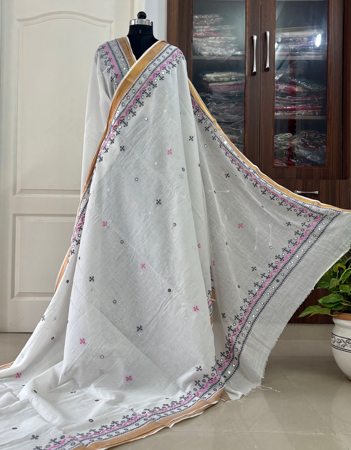 Gujrati Stitch/Kutch Hand Embroidered South Cotton Saree