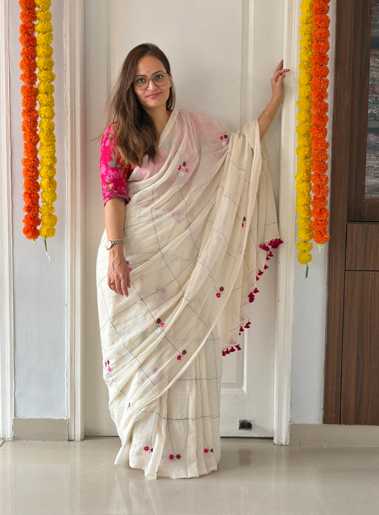 Mul Cotton Saree With Blouse | Machine Embroidery | White