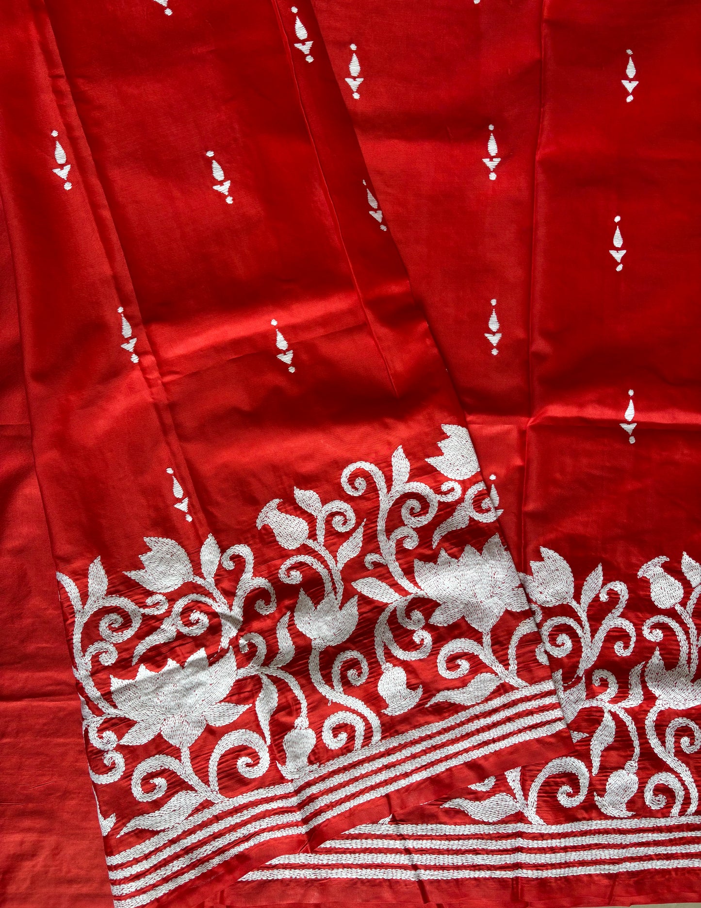 Red Kantha Hand Embroidered Blended Banglore Silk/Art Silk Saree With Blouse