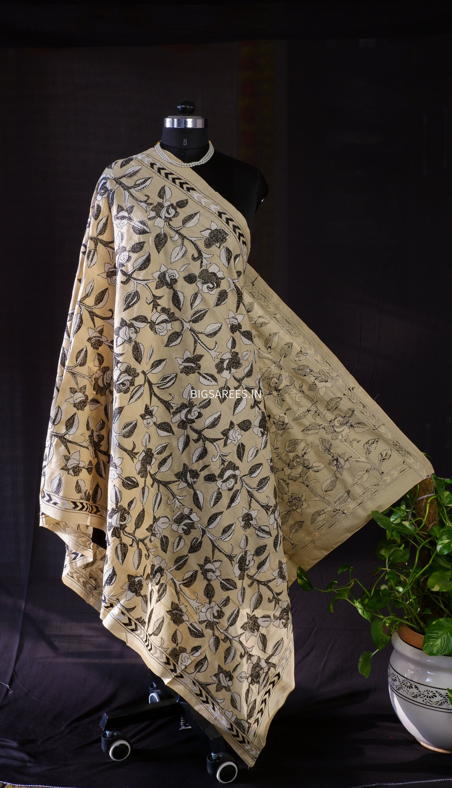 Kantha Hand Embroidary Full Work Semi Tusshar Silk Dupatta 36”