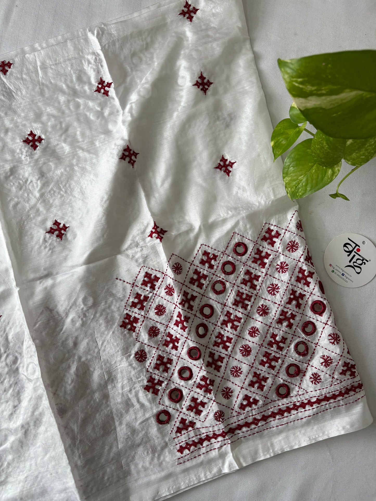 Mirror work white and red Gujrati work blouse pieces in art silk 1 mtr