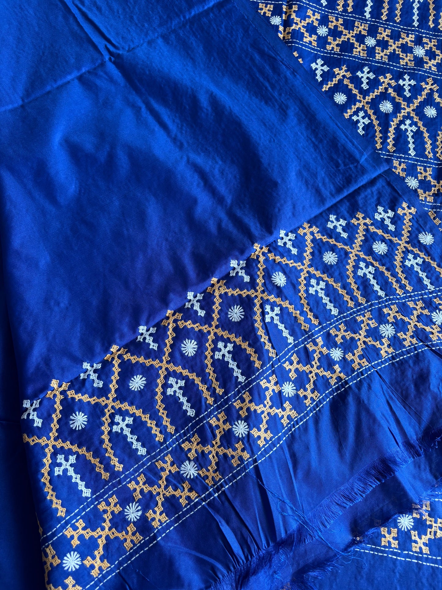 Gujrati Stitch/Kutch Hand Embroidered Art Silk Saree