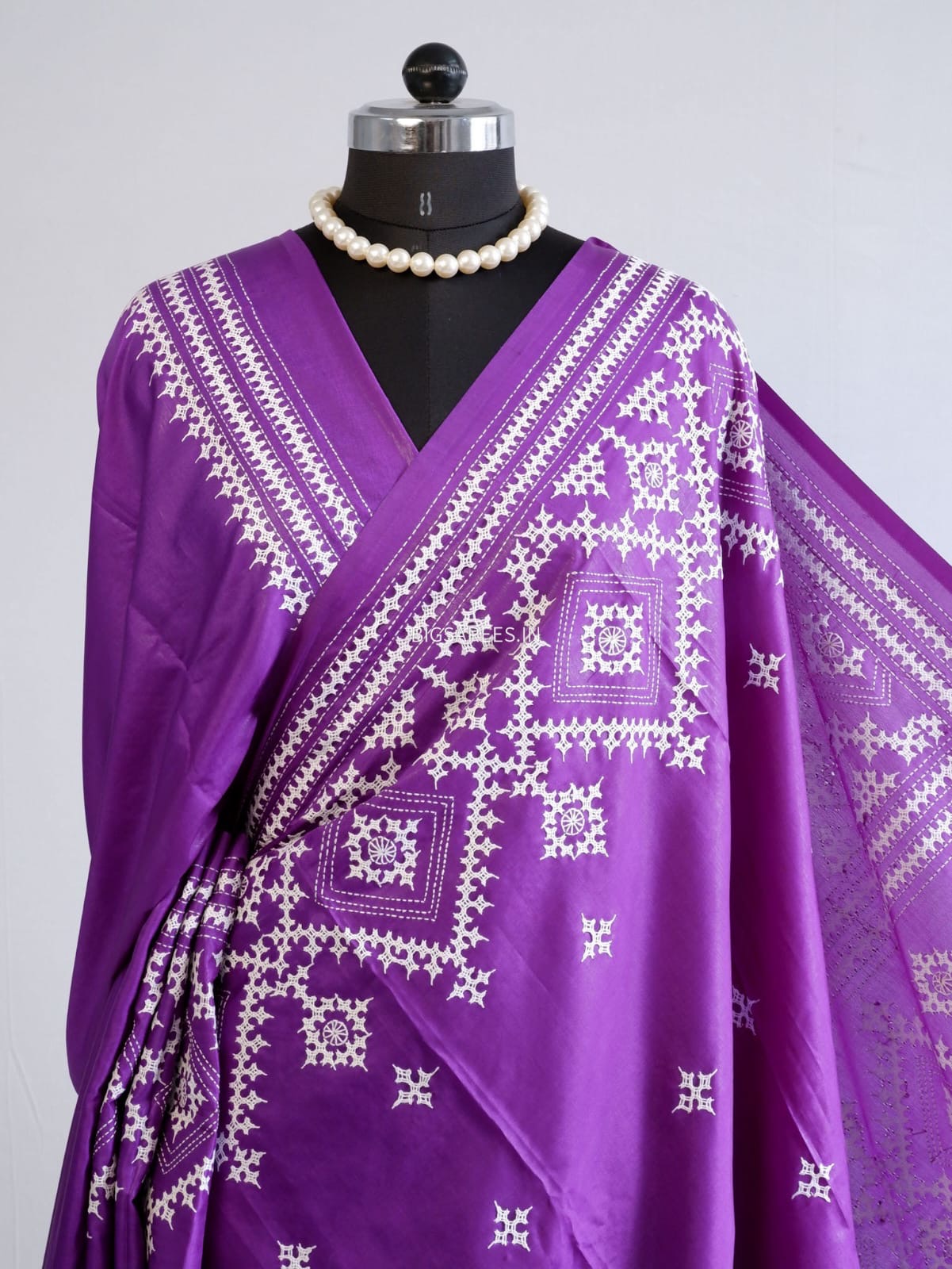 Kutchi/Gujarati Hand Embroidered Saree  | Blended Bangalore Silk / Art Silk | Plum Red