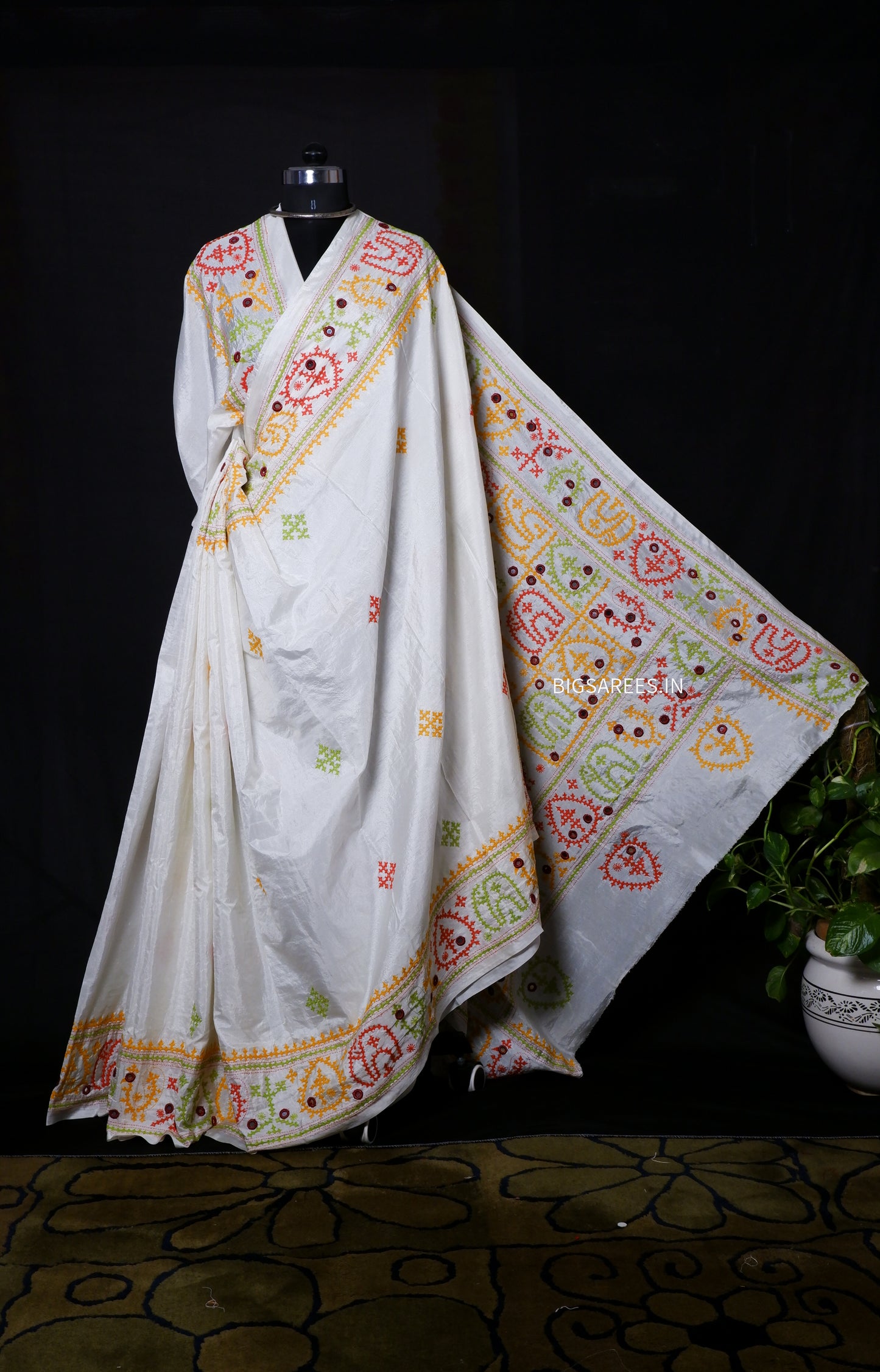 Heavy real mirror work Gujrati Stitch/Kutchi Bharat/Sindhi Hand Embroidered Art Silk Saree with blouse - off white