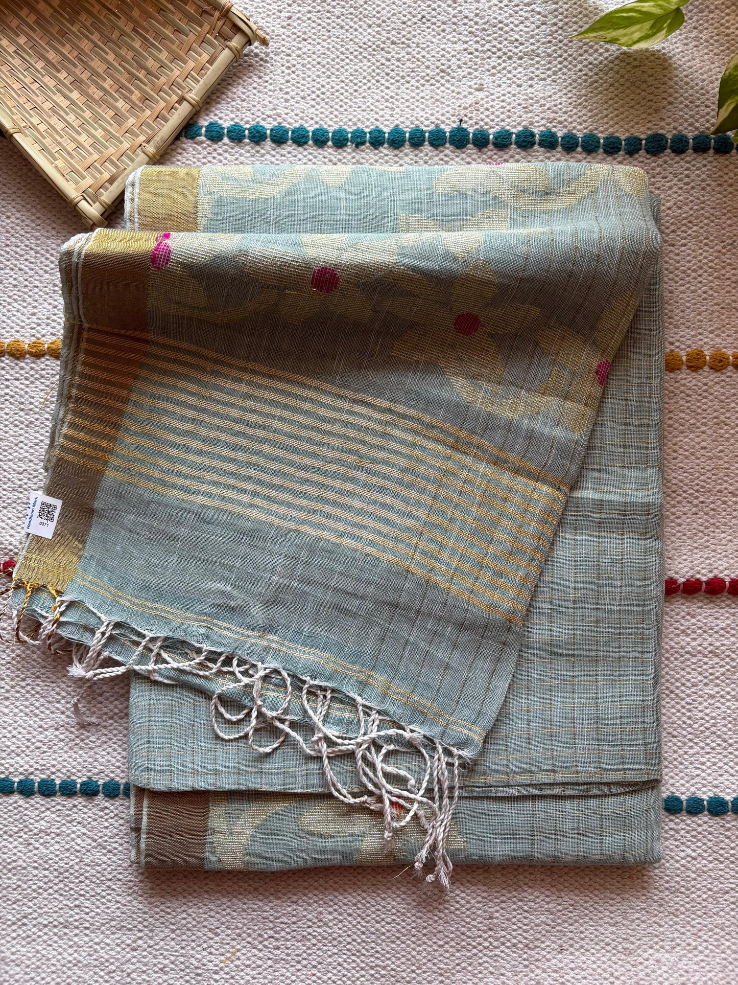 Handloom woven pure Linen By Linen Lata Saree – Grey (Handloom Marked)